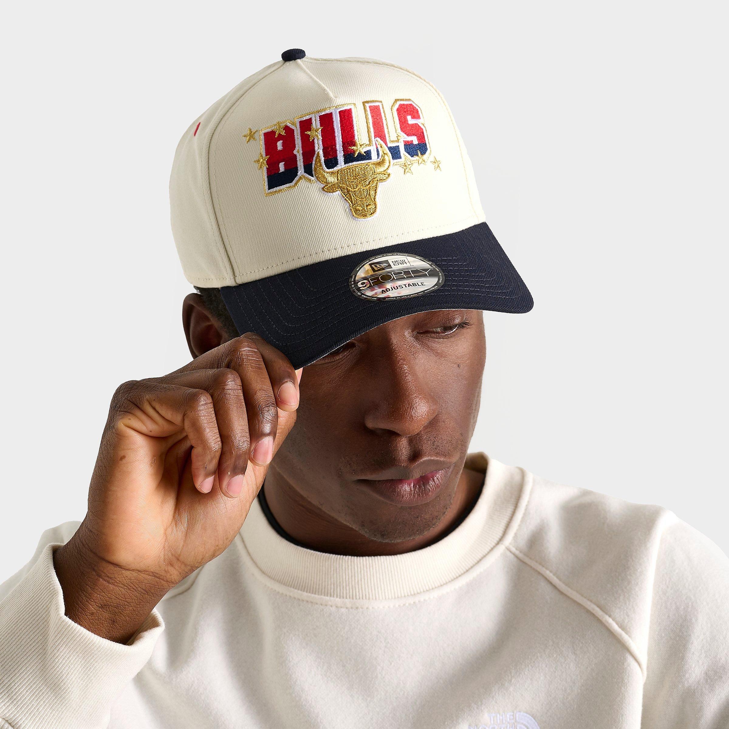 New Era Chicago Bulls NBA OLY 9FORTY Snapback Hat in Chrome/Navy