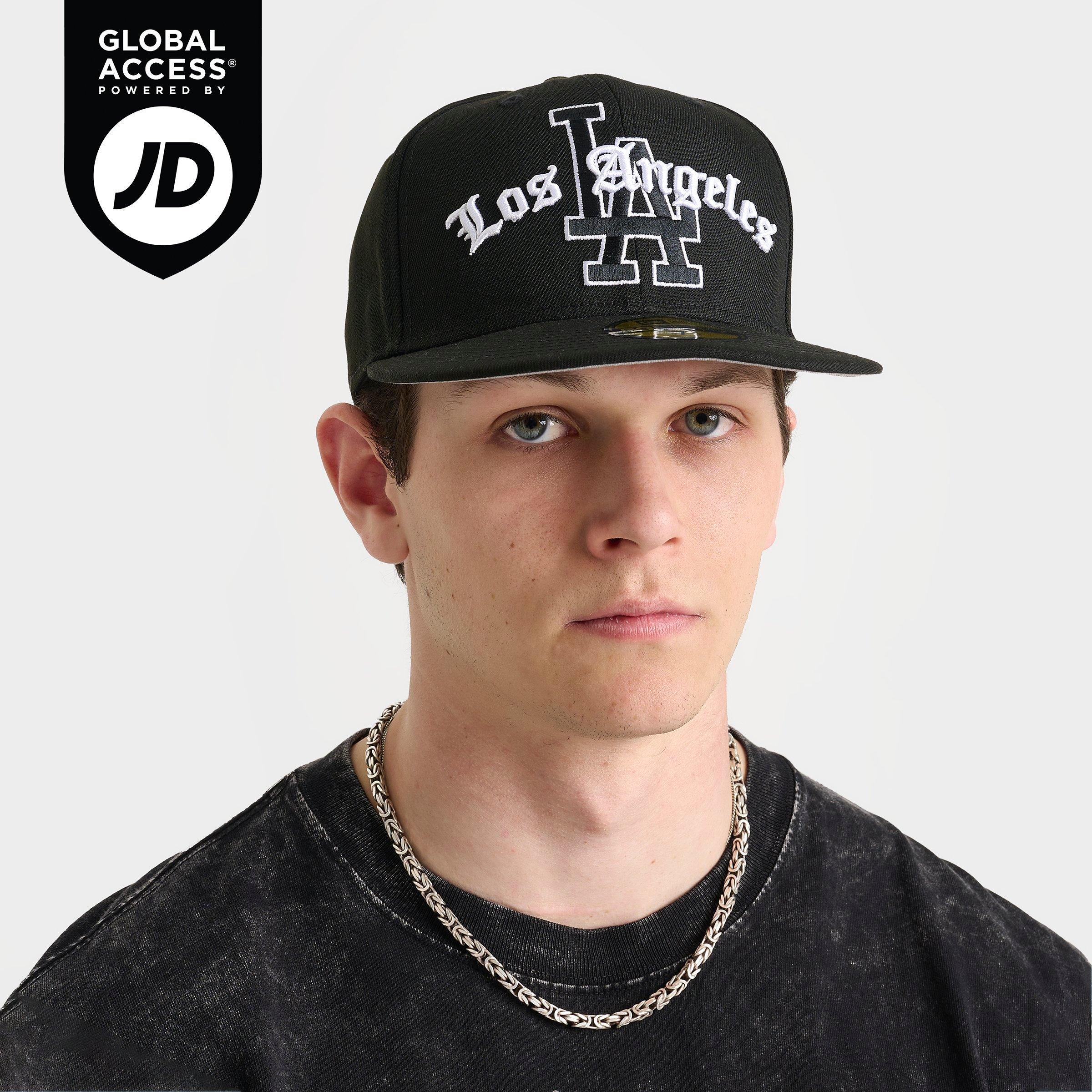 New Era Los Angeles Dodgers MLB 59FIFTY Gothic Fitted Hat in Black Size: 7.0