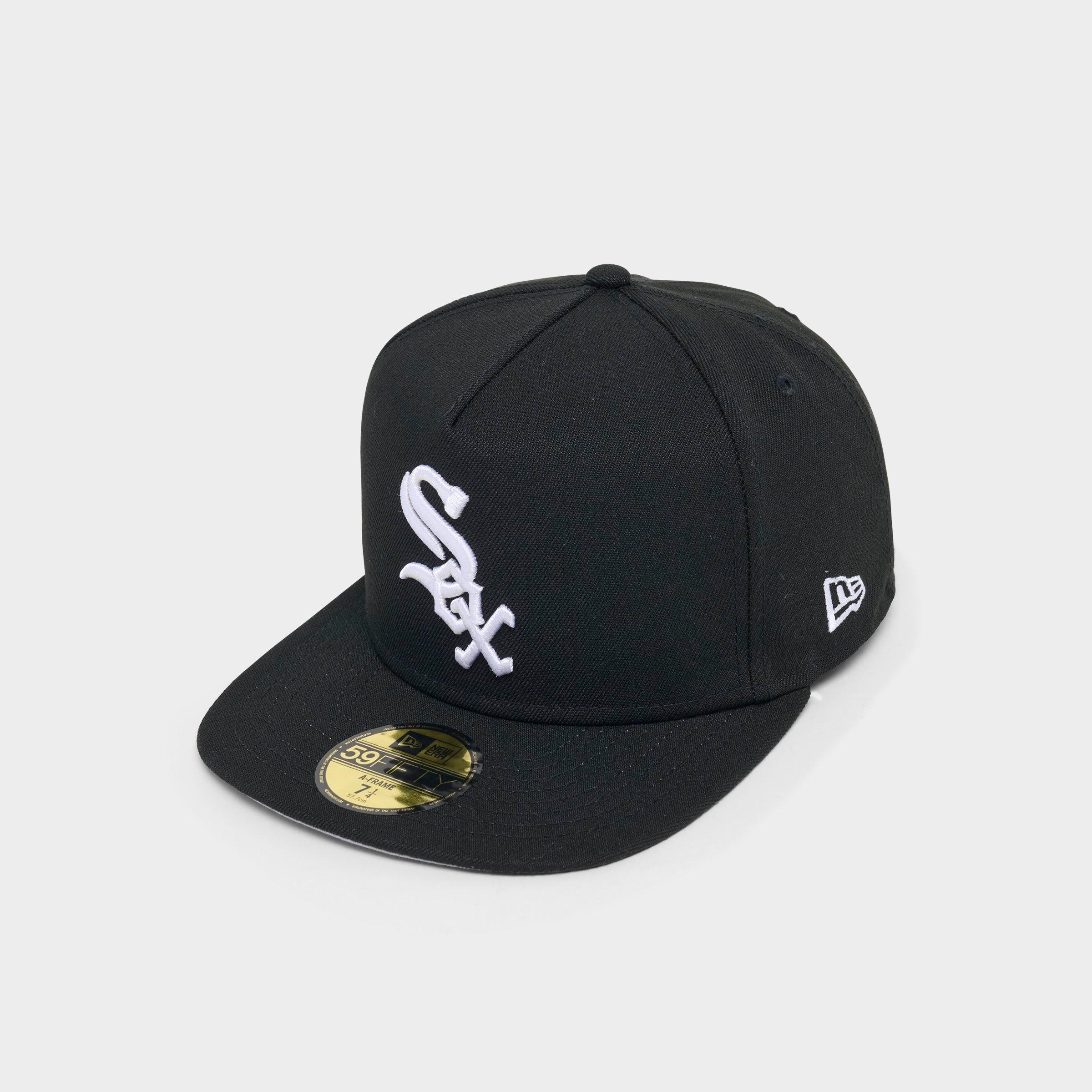 New Era Chicago White Sox MLB 59FIFTY Fitted Hat in Black/White Size: 7 1/2