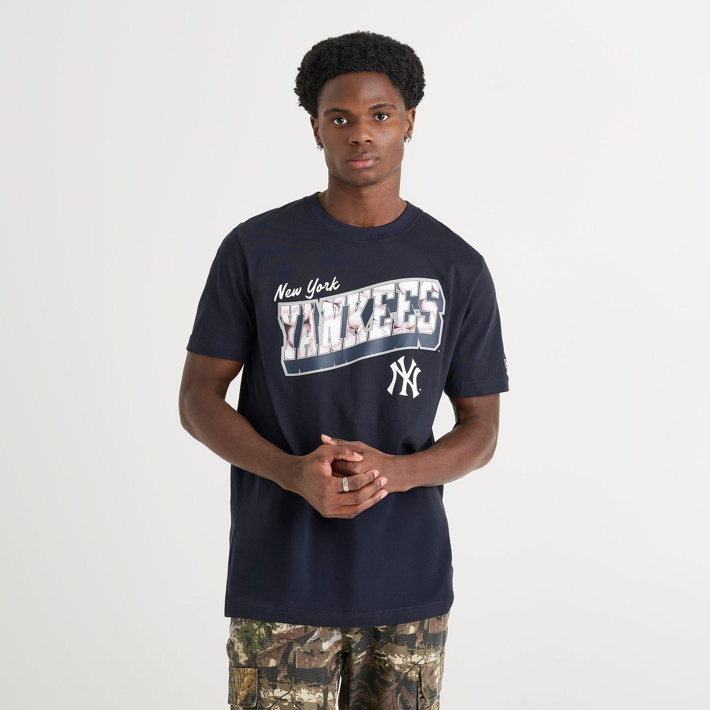 New Era Men's New York Yankees MLB Postcard Graphic T-Shirt in Navy Size: Small