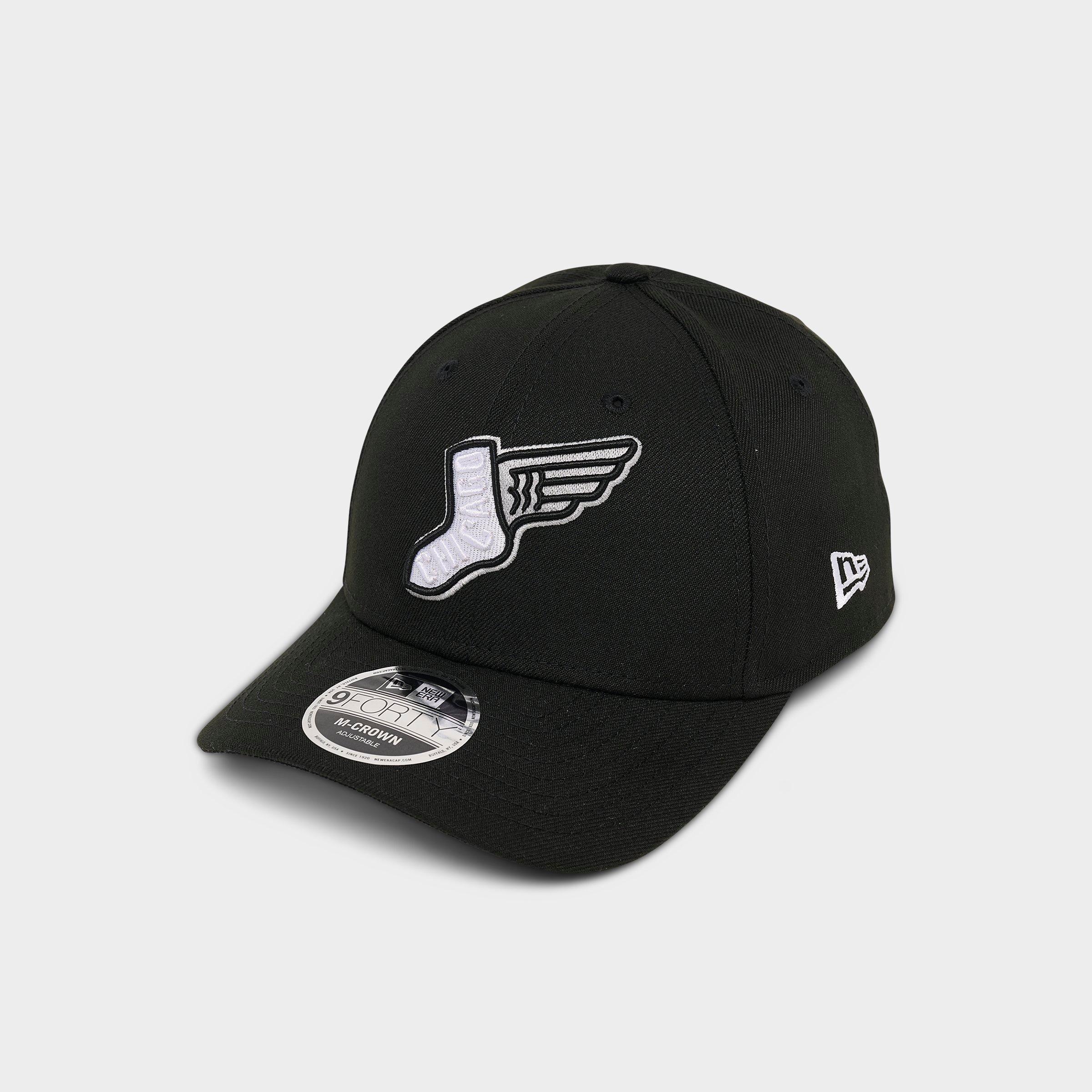 New Era Chicago White Sox MLB 9FORTY M-Crown Snapback Hat in Black/White