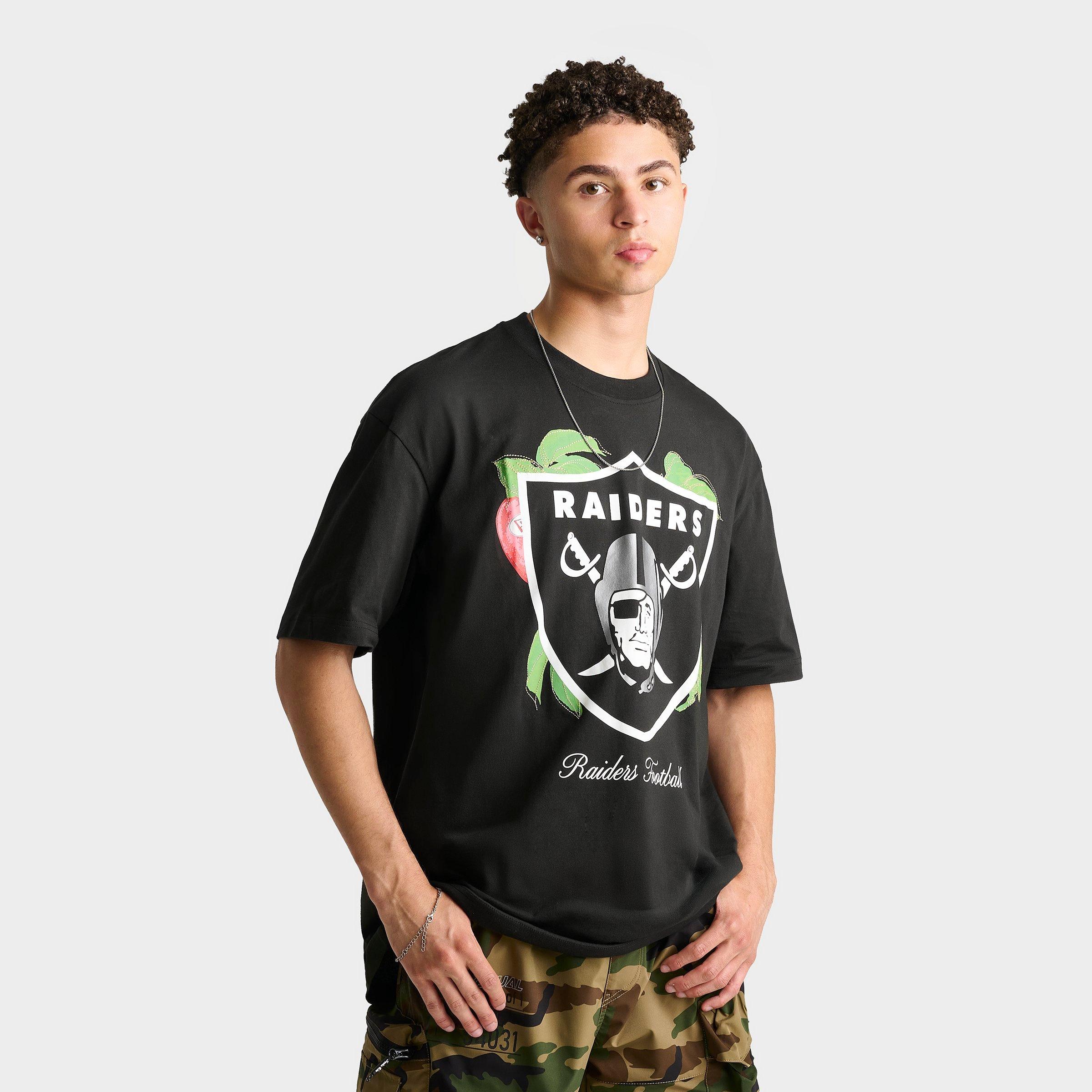 New Era Men's Las Vegas Raiders NFL Calabasas Graphic T-Shirt in Black Size: XL