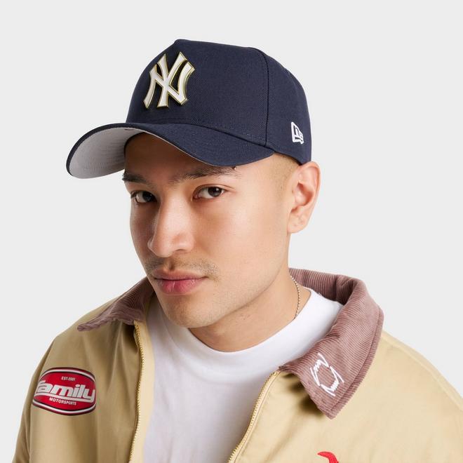 New Era New York Yankees MLB Metal Logo 9FORTY A-Frame Snapback Hat