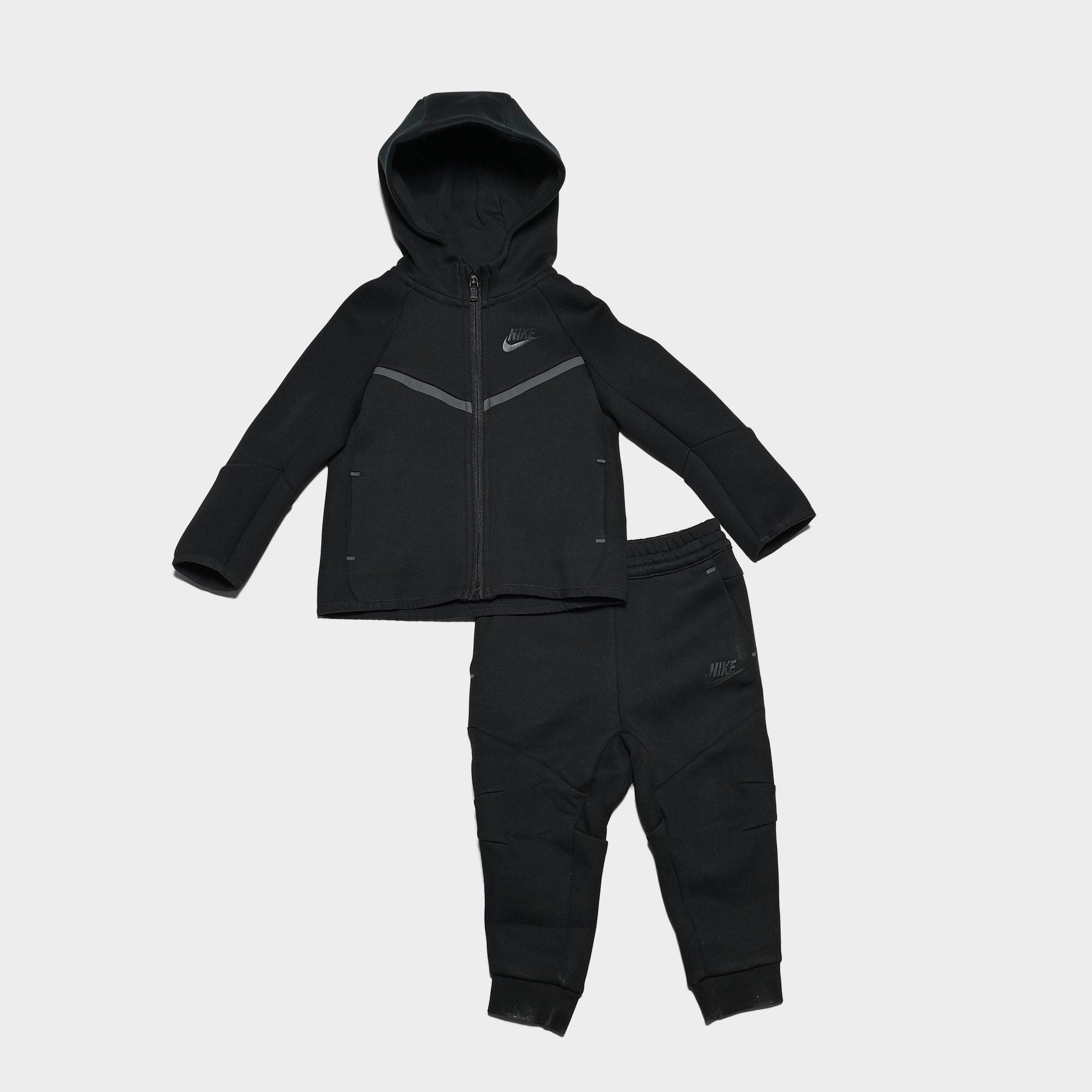 Nike Infant Tech Fleece Full-Zip Hoodie Set in Black/Black Size 18 M Cotton/Polyester/Fleece