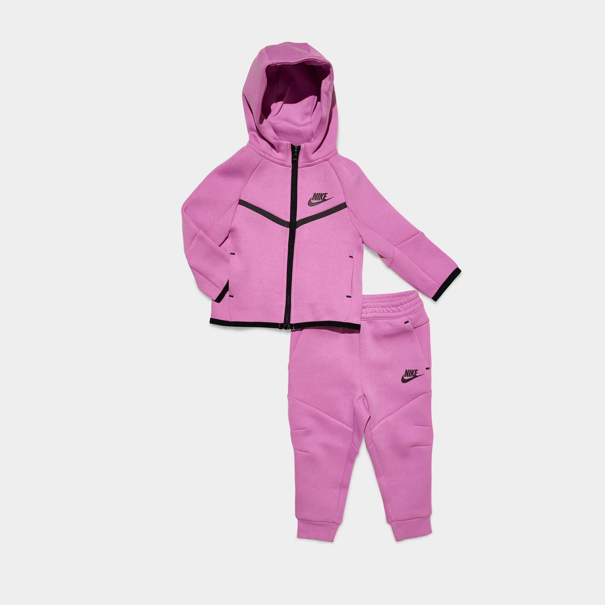 Nike Infant Tech Fleece Full-Zip Set in Pink Size: 12M