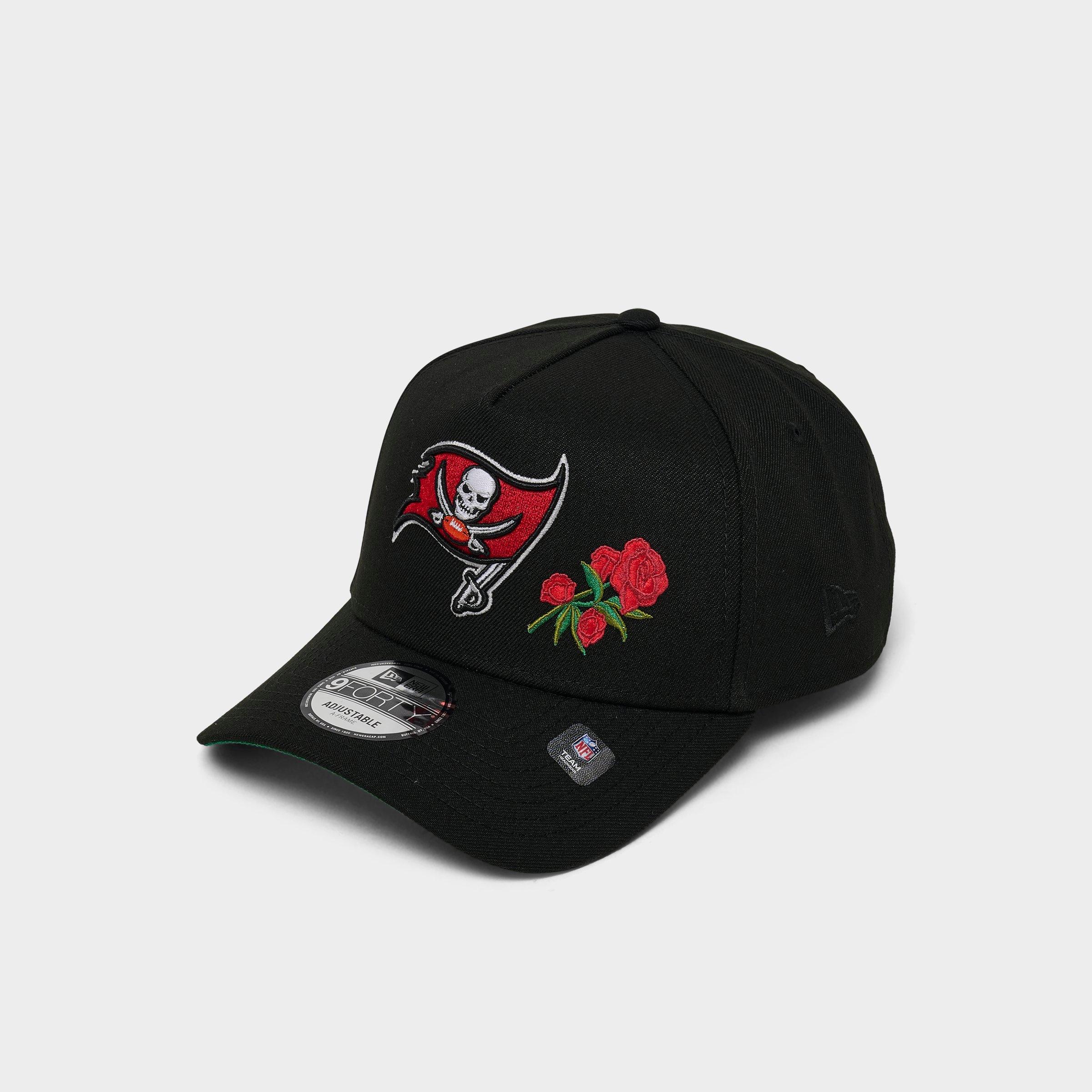 New Era Tampa Bay Buccaneers NFL Rose 9FORTY A-Frame Snapback Hat in Black/White/Red