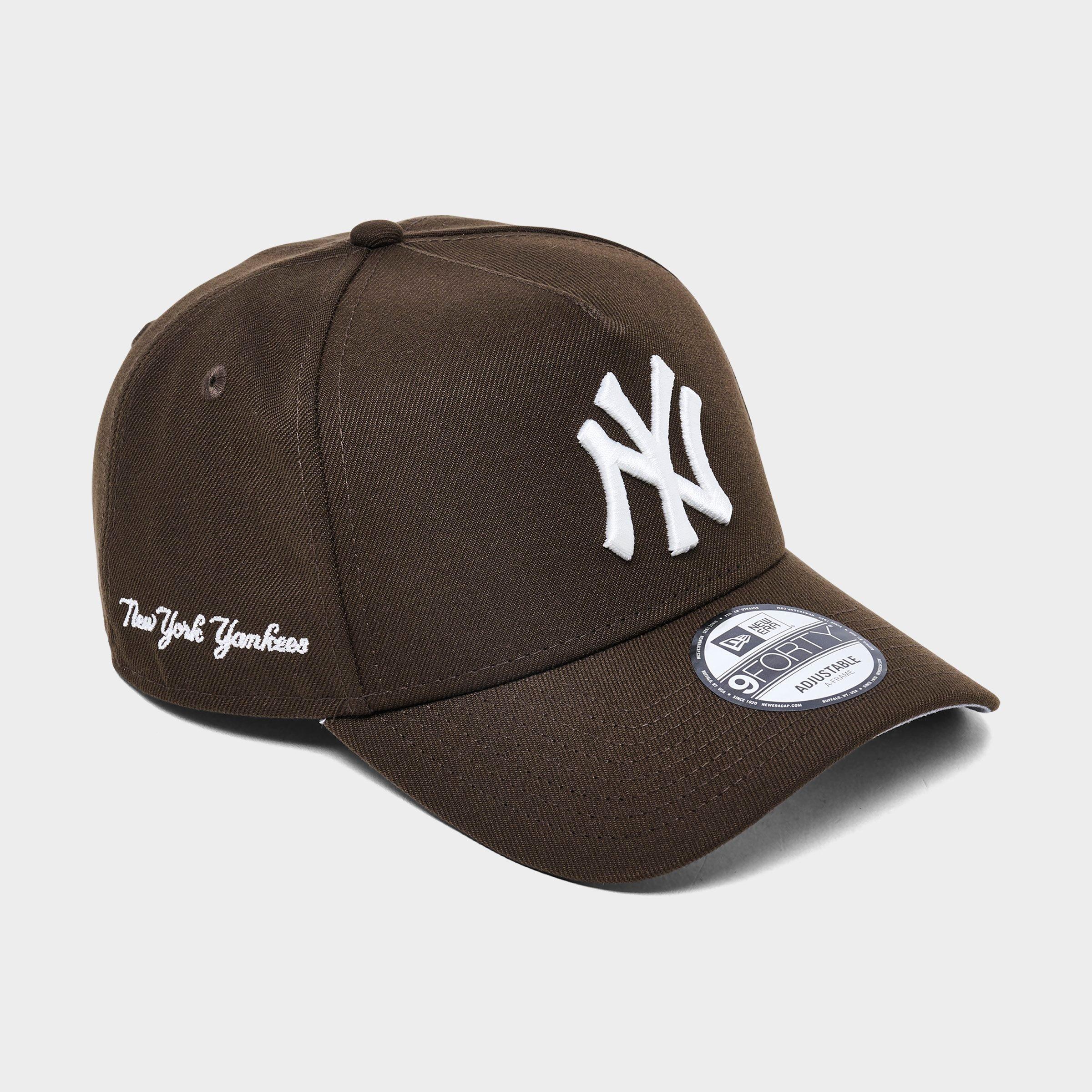 New Era New York Yankees MLB Walnut Cream Script 9FORTY A-Frame Snapback Hat in Walnut/Cream