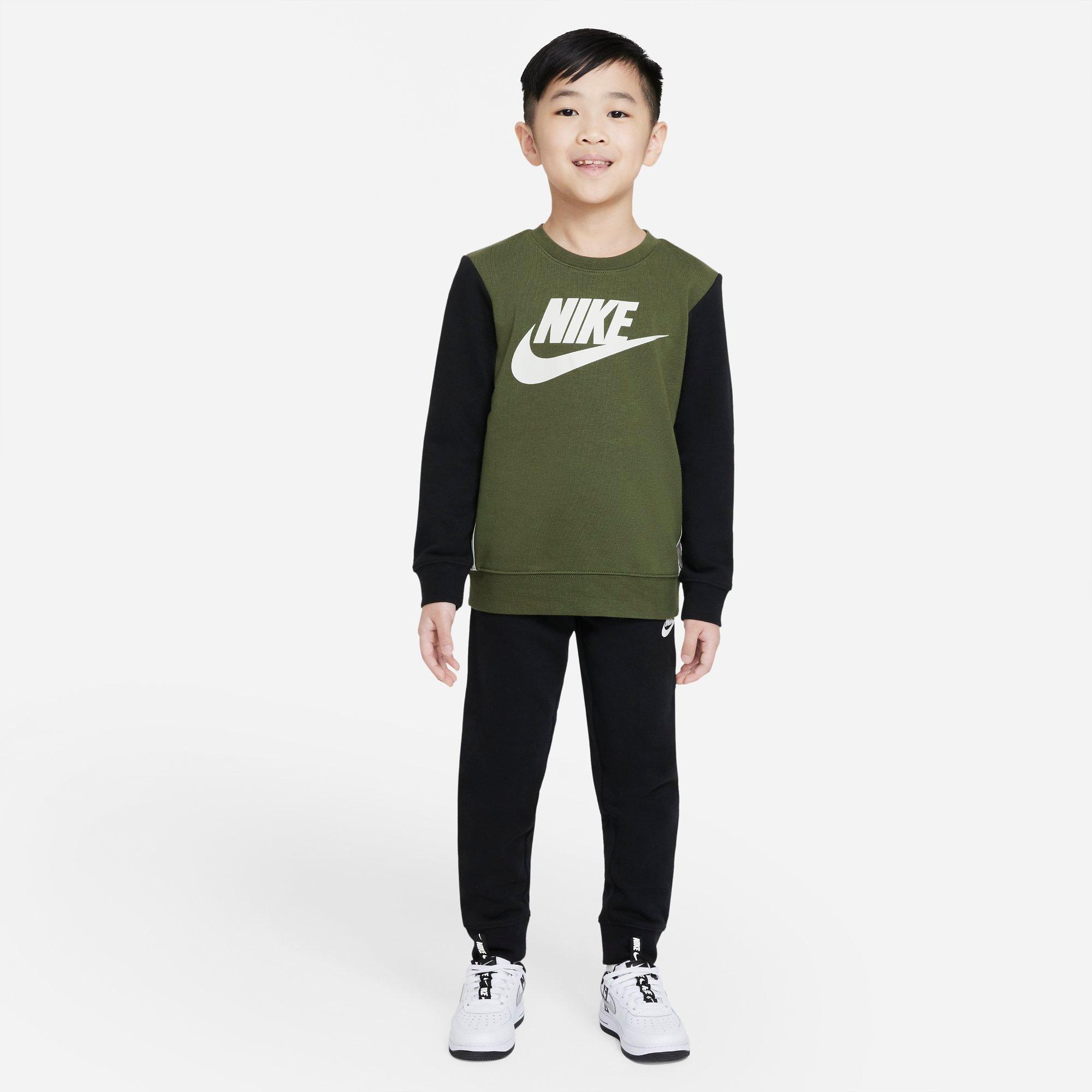 Girls' Nike Clothing \u0026 Apparel for Kids 