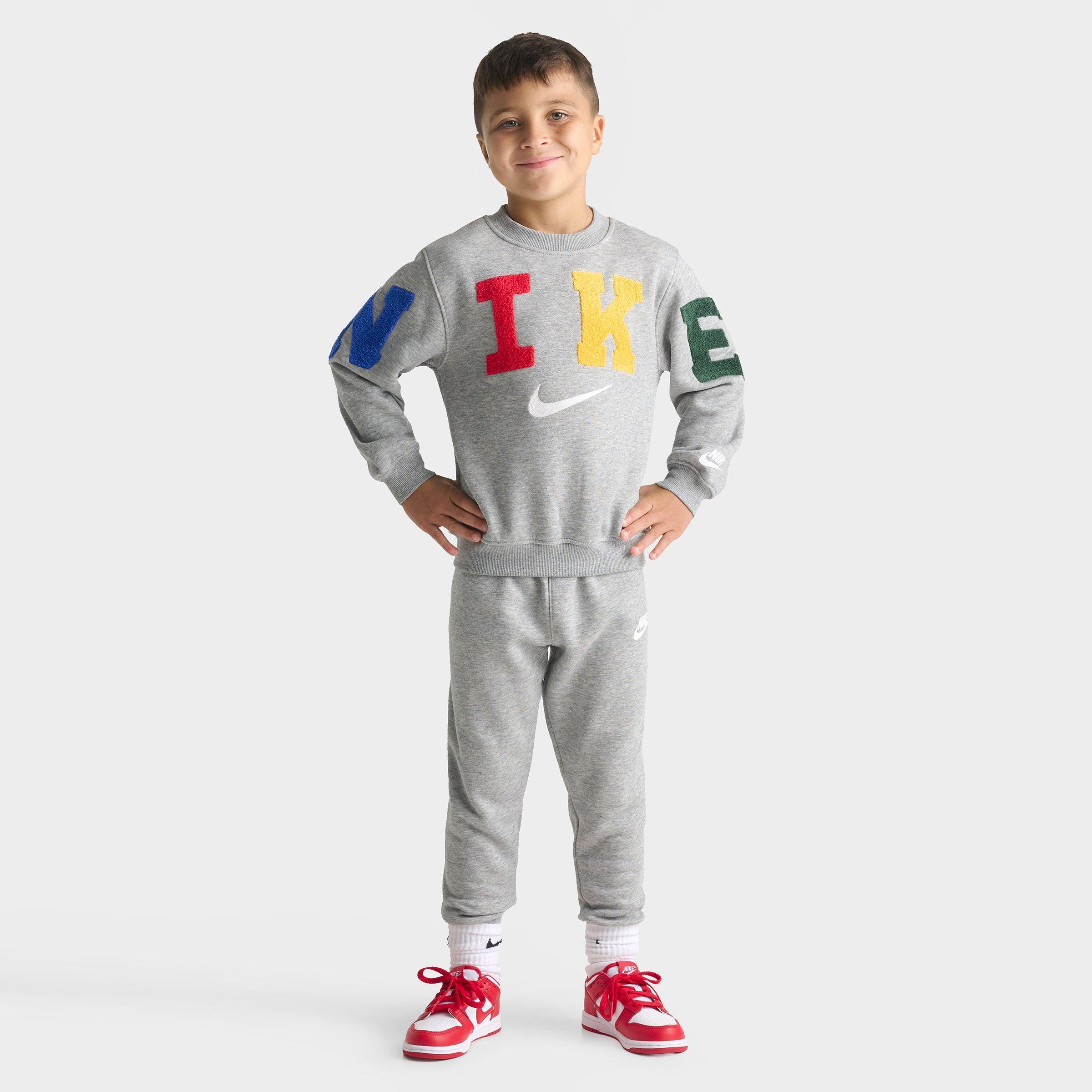 Nike Little Kids Chenille Crewneck Sweatshirt and Jogger Pants Set in Dark Grey Heather Size: 4