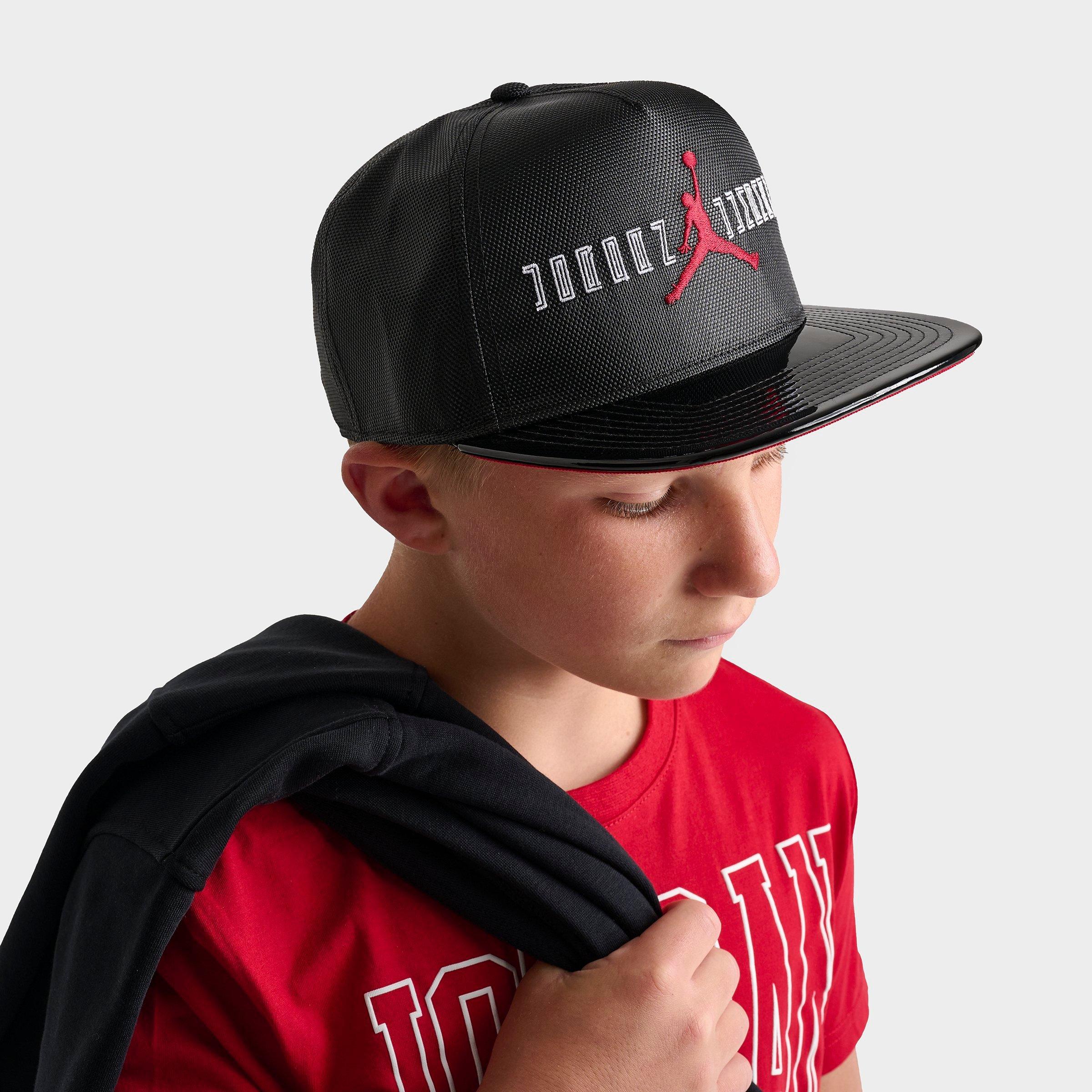 Jordan Retro 11 Snapback Hat in Black