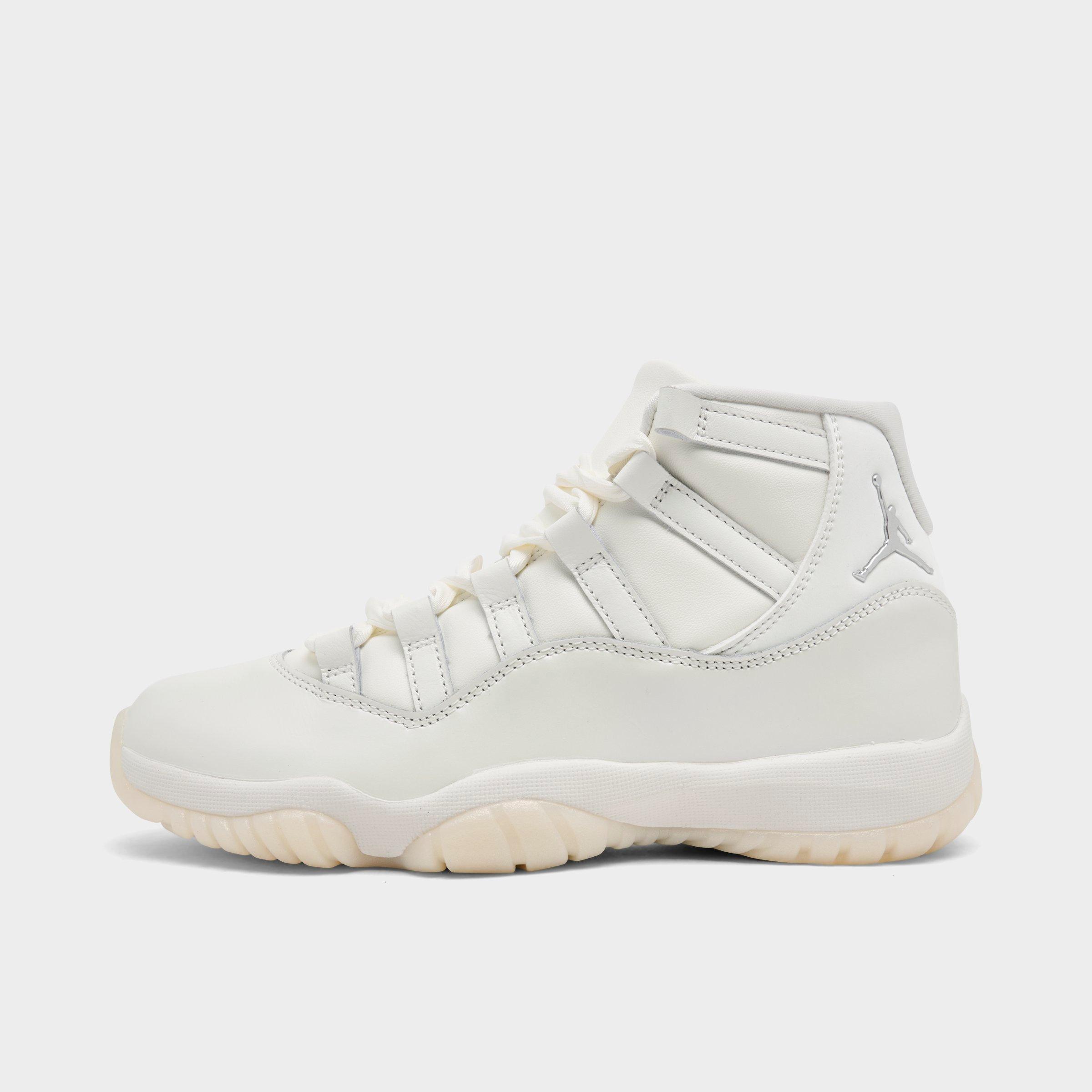Jordan Women's Air Retro 11 Basketball Shoes in Sail/Pearl Grey/White Size: 5.0