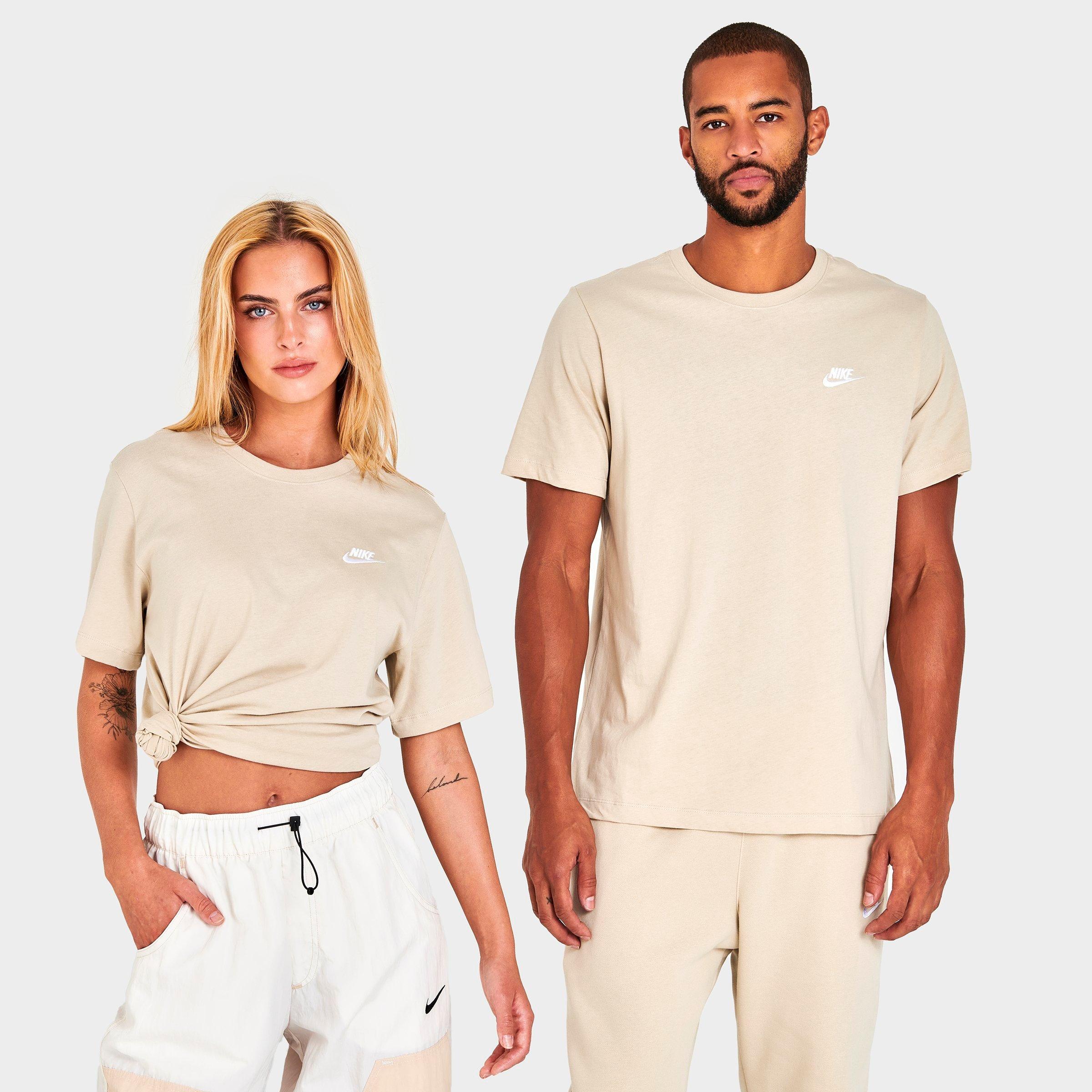 Nike Sportswear Club T-shirt In Rattan