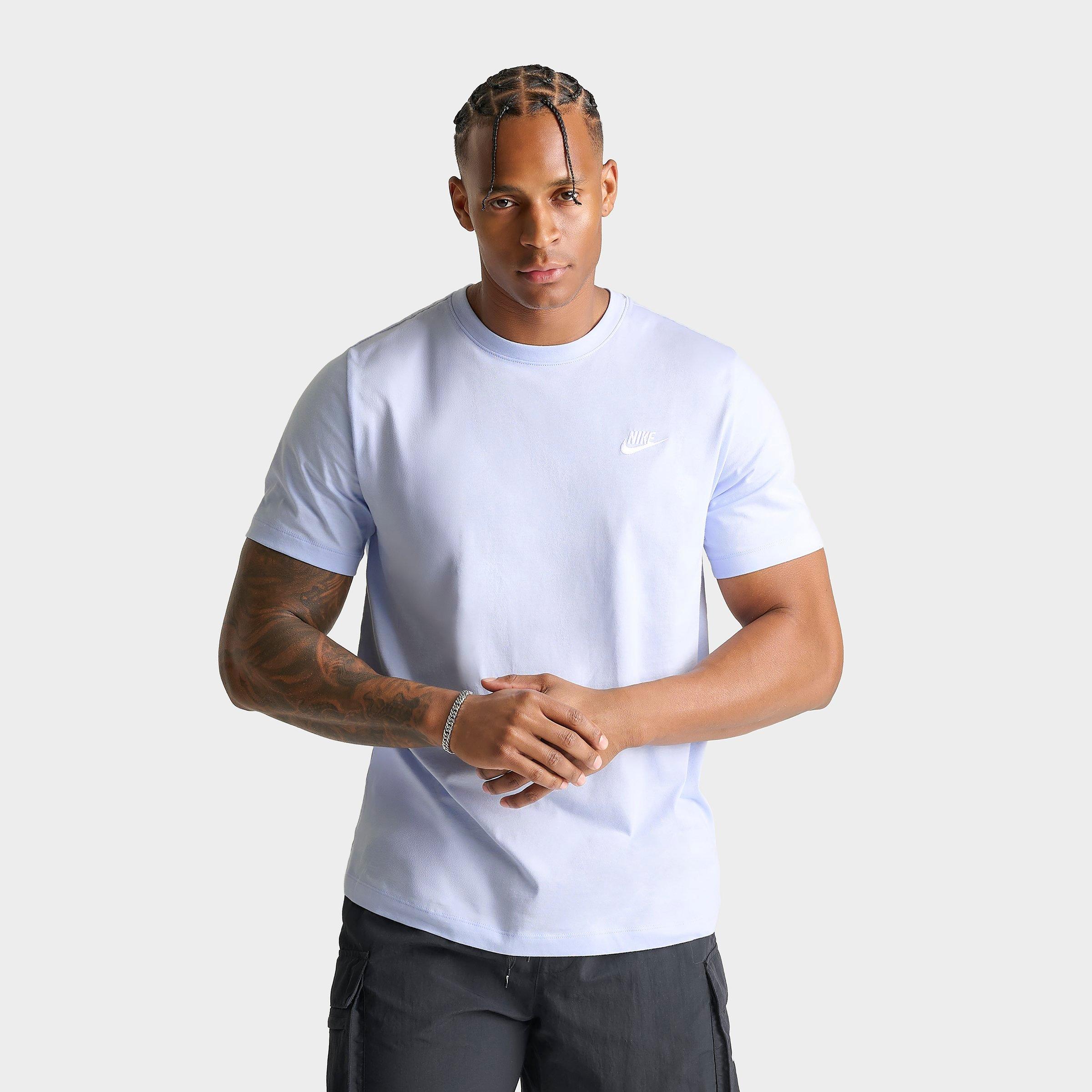 Nike Men's Sportswear Club T-Shirt in Hydrogen Blue Size: XS