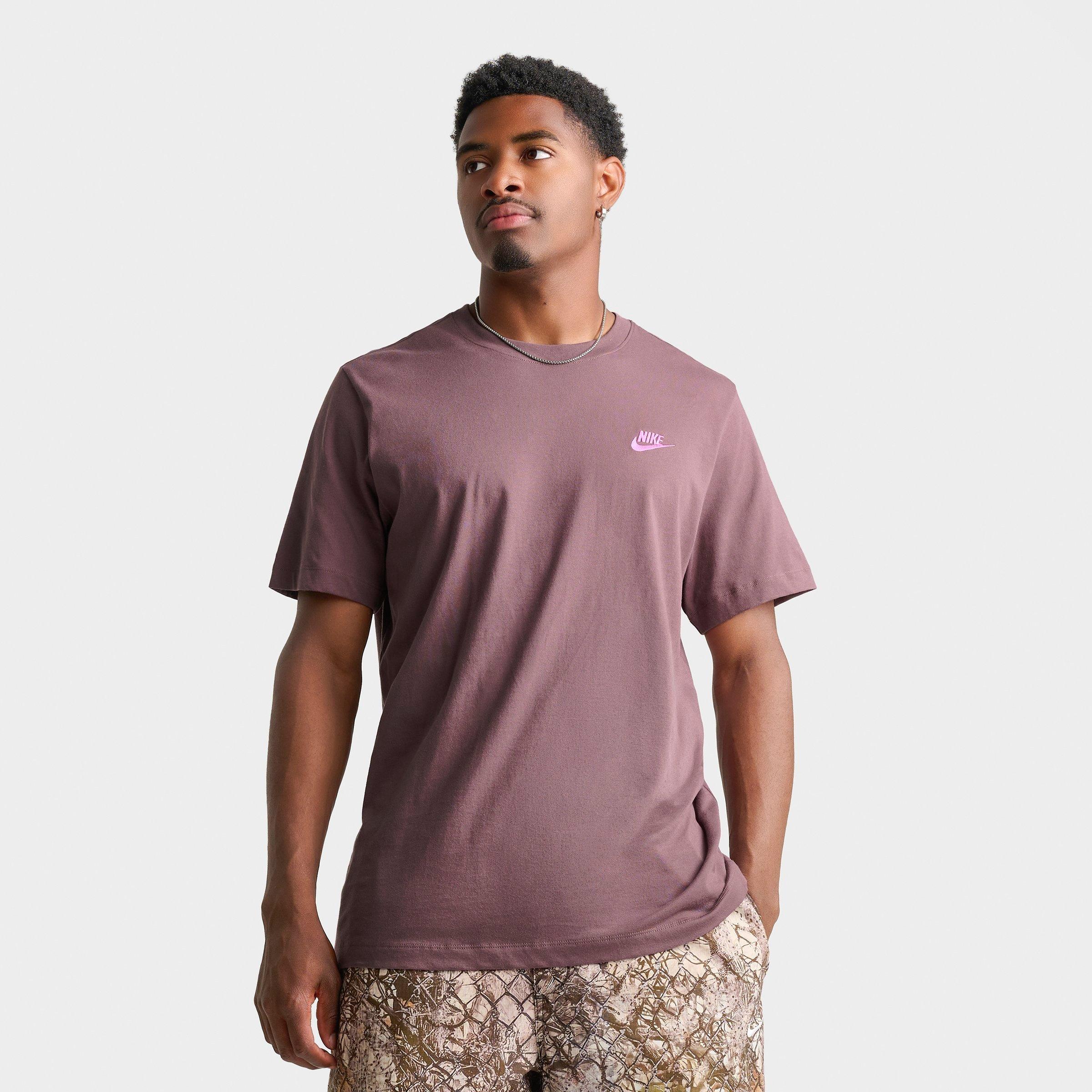 Nike Men's Sportswear Club T-Shirt in Tattoo Size: Small