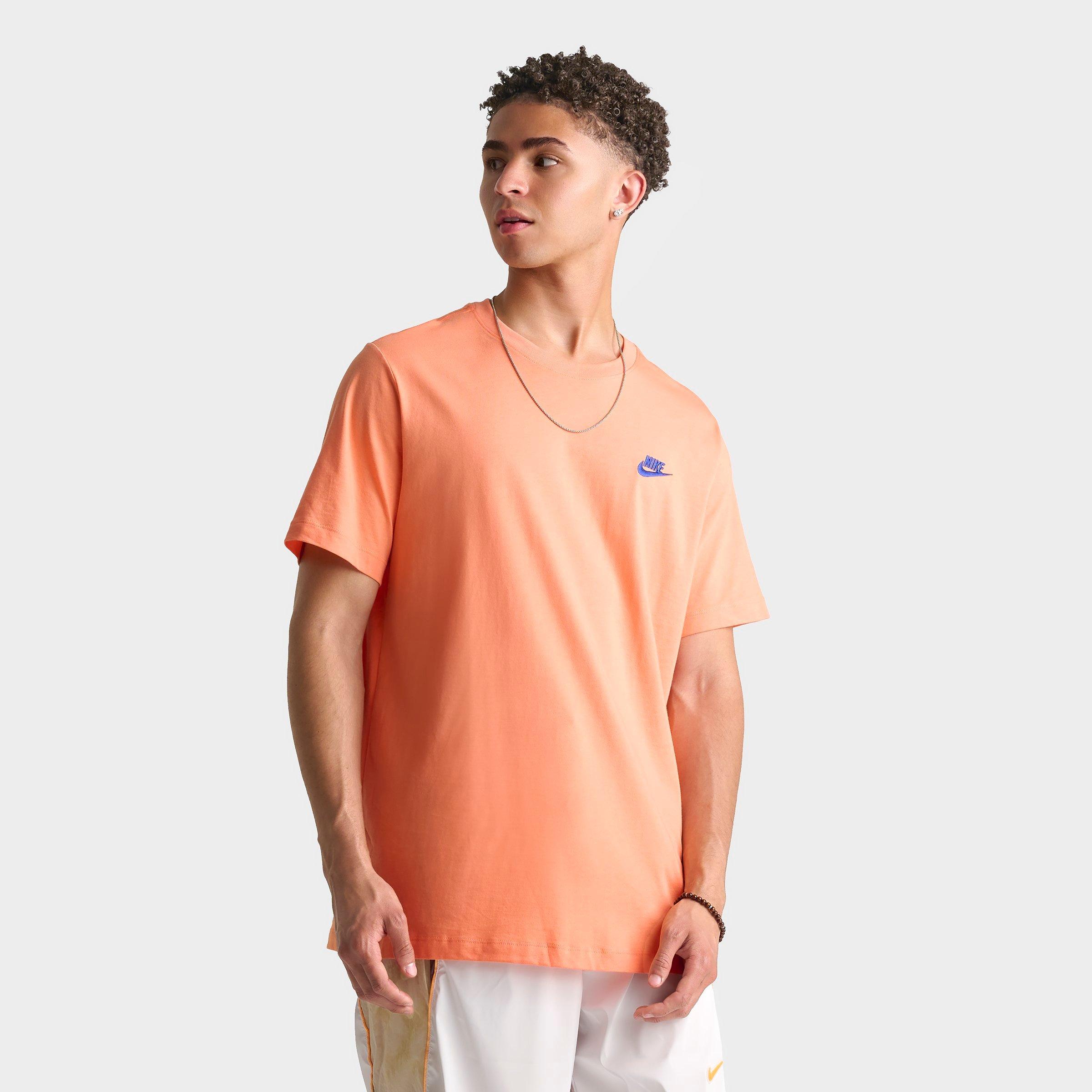 Nike Men's Sportswear Club T-Shirt in Orange Frost Size: XS
