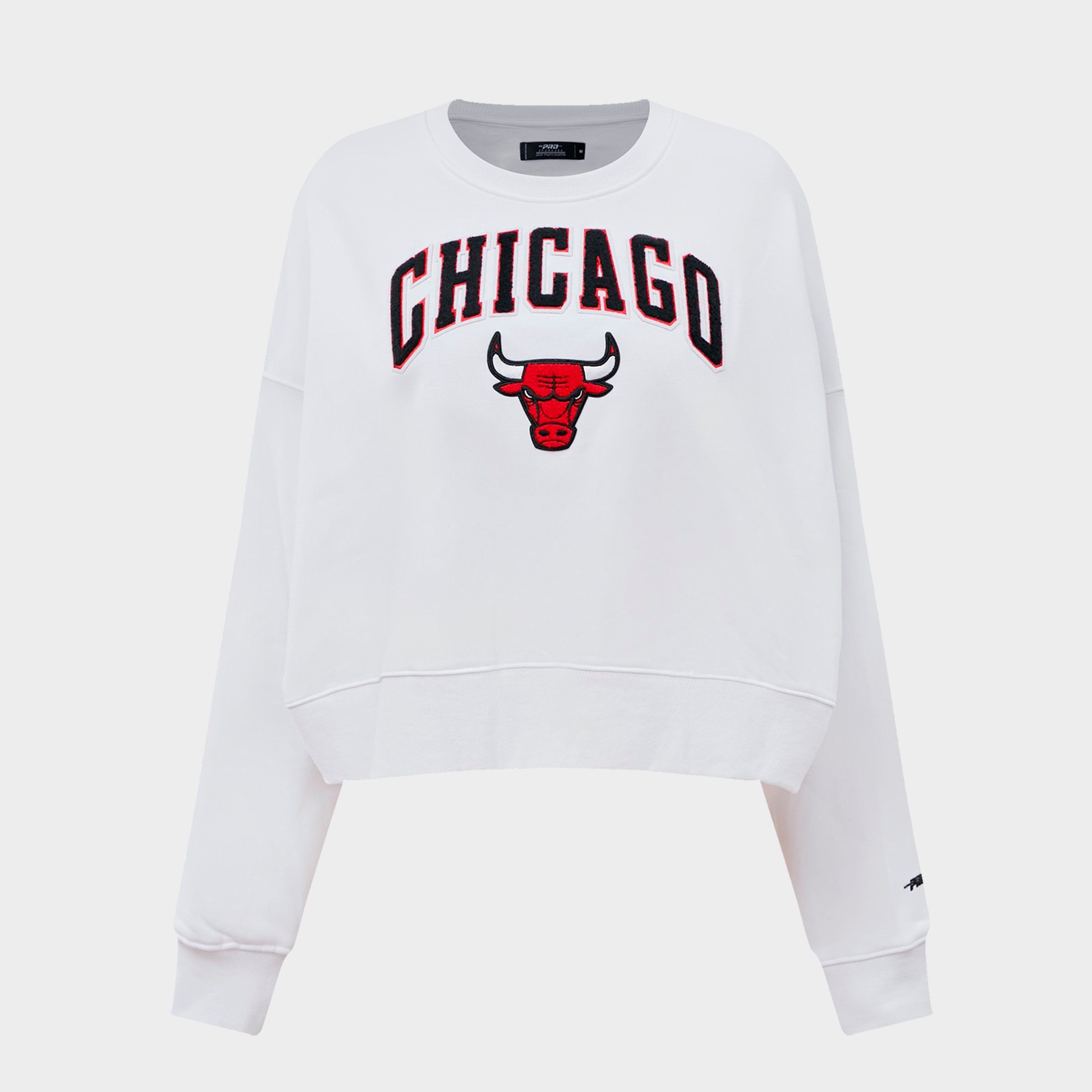 Pro Standard Women's Chicago Bulls NBA Classic Fleece Crewneck Sweatshirt