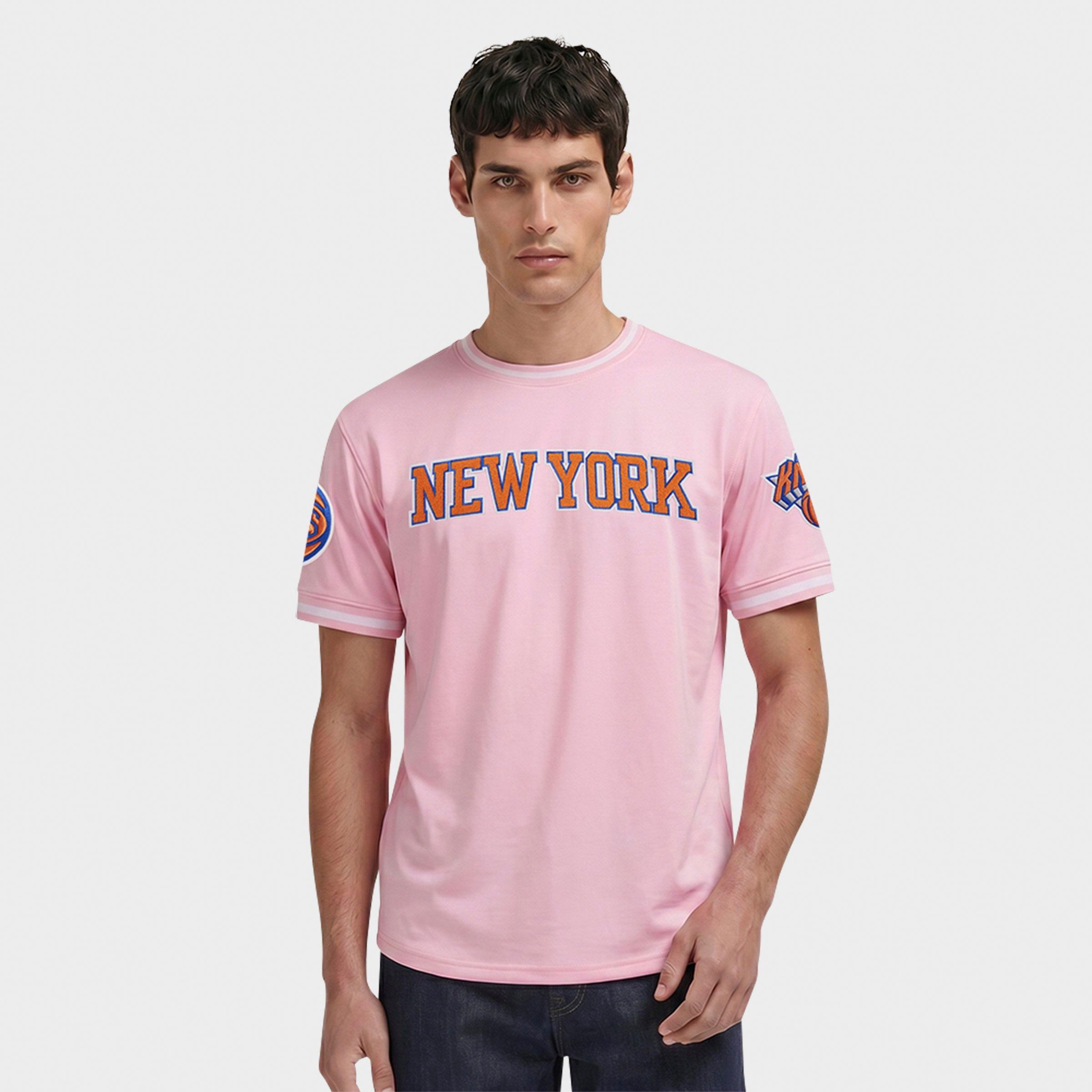 Pro Standard Men's New York Knicks NBA Classic Chenille T-Shirt in Pink Size: Small