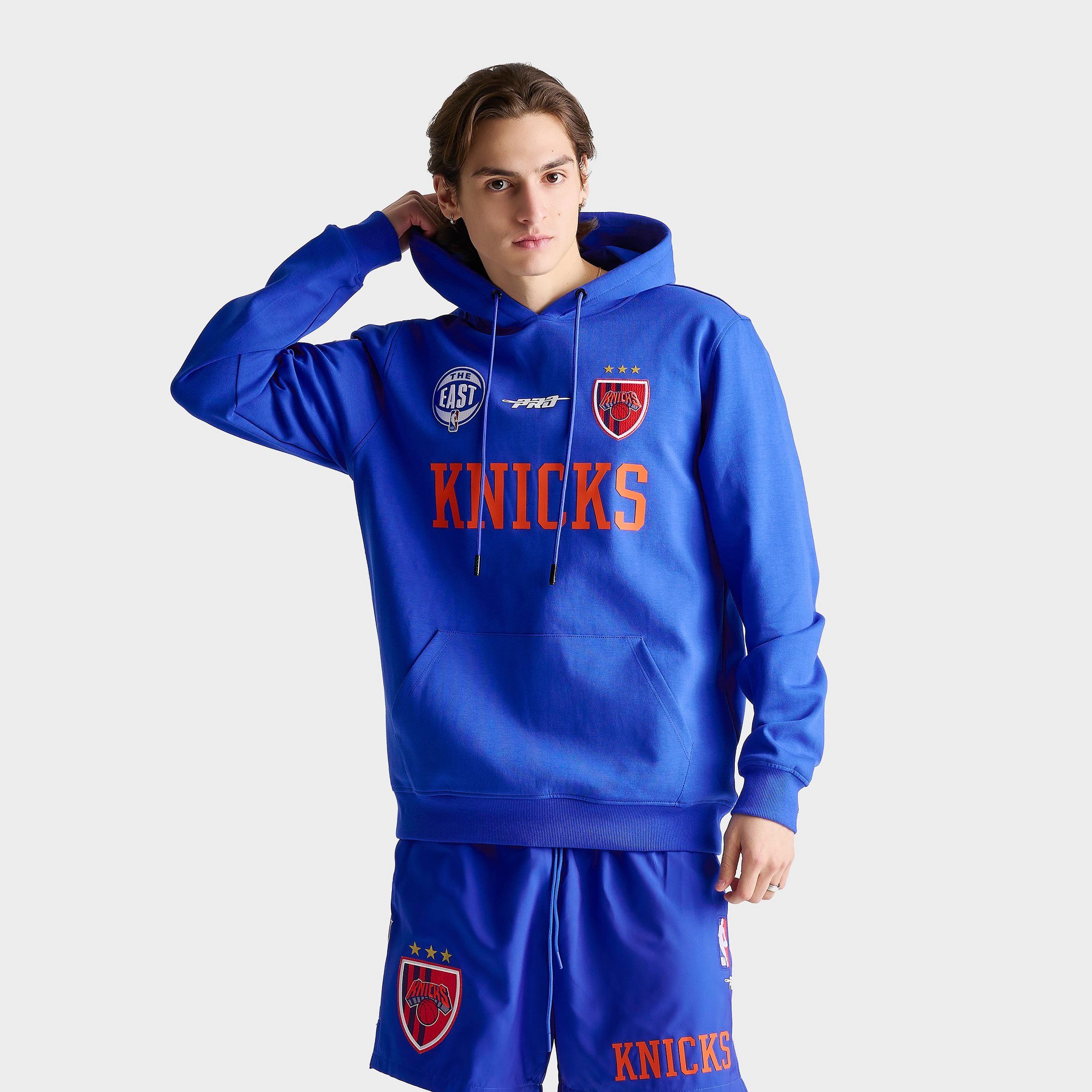 Pro Standard Men's New York Knicks NBA Ultras Fleece Pullover Hoodie