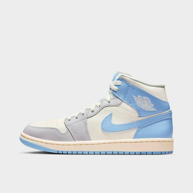 Women's Air Jordan Retro 1 Mid Casual Shoes