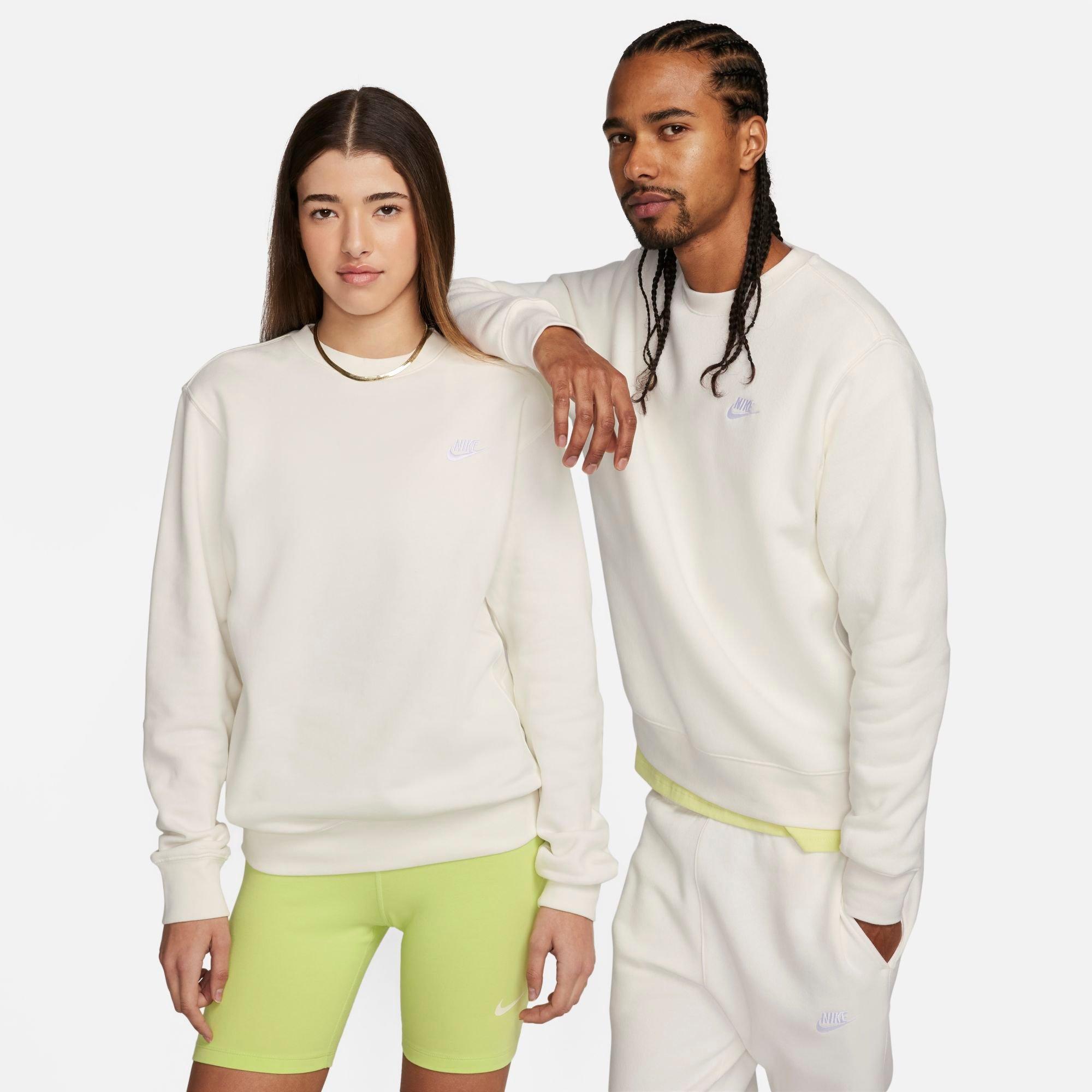 Nike Sportswear Club Fleece Crewneck Sweatshirt in Beige/Sail Size XS Cotton/Polyester/Fleece