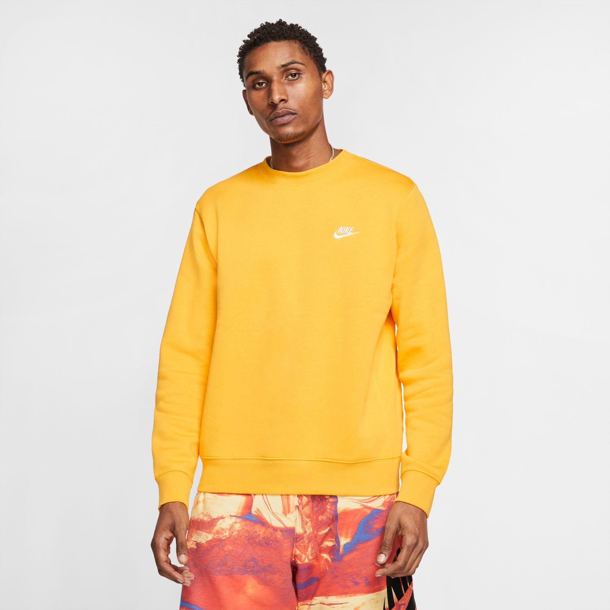 Nike Sportswear Club Fleece Crewneck Sweatshirt in Yellow/University Gold Size XS Cotton/Polyester/Fleece