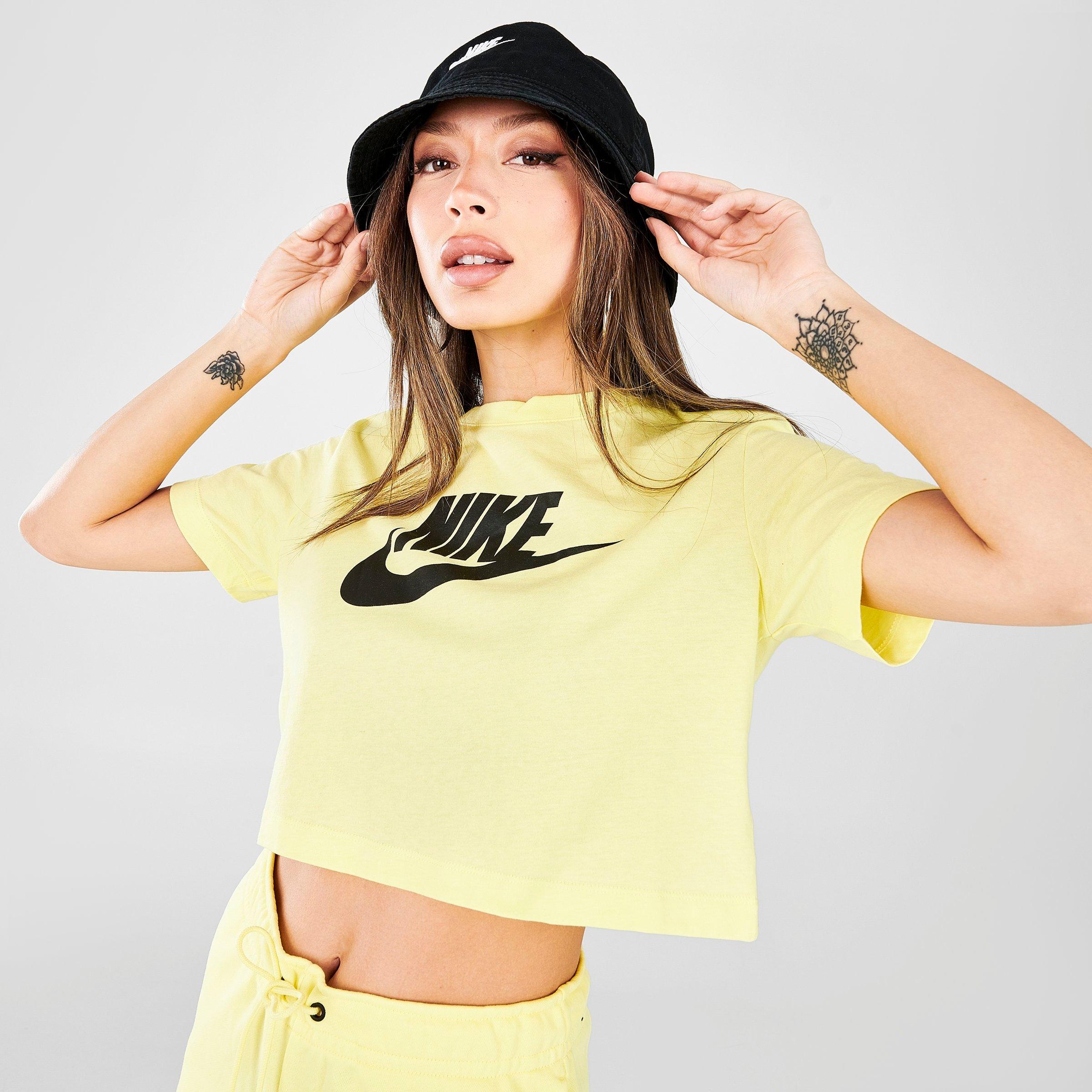 Nike Women's Sportswear Essential Cropped T-shirt In Light Zitron