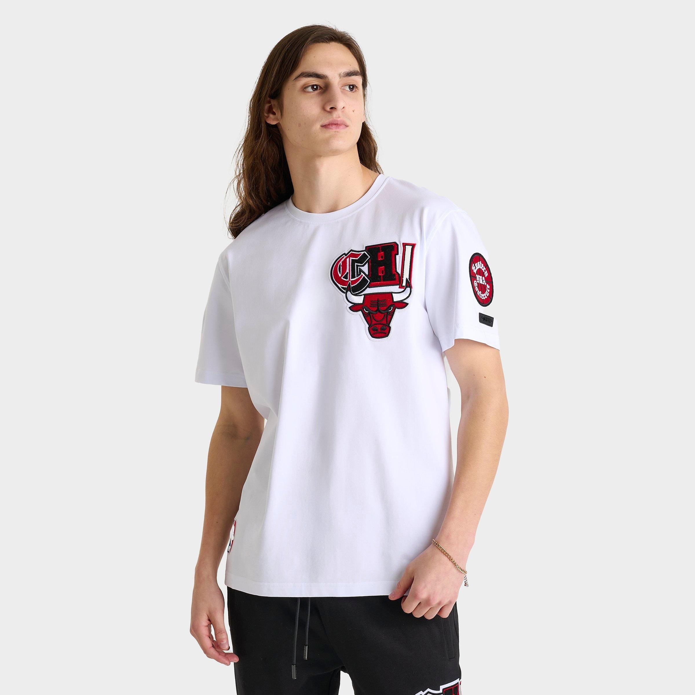 Pro Standard Men's Chicago Bulls NBA Ransom T-Shirt in White Size: Small