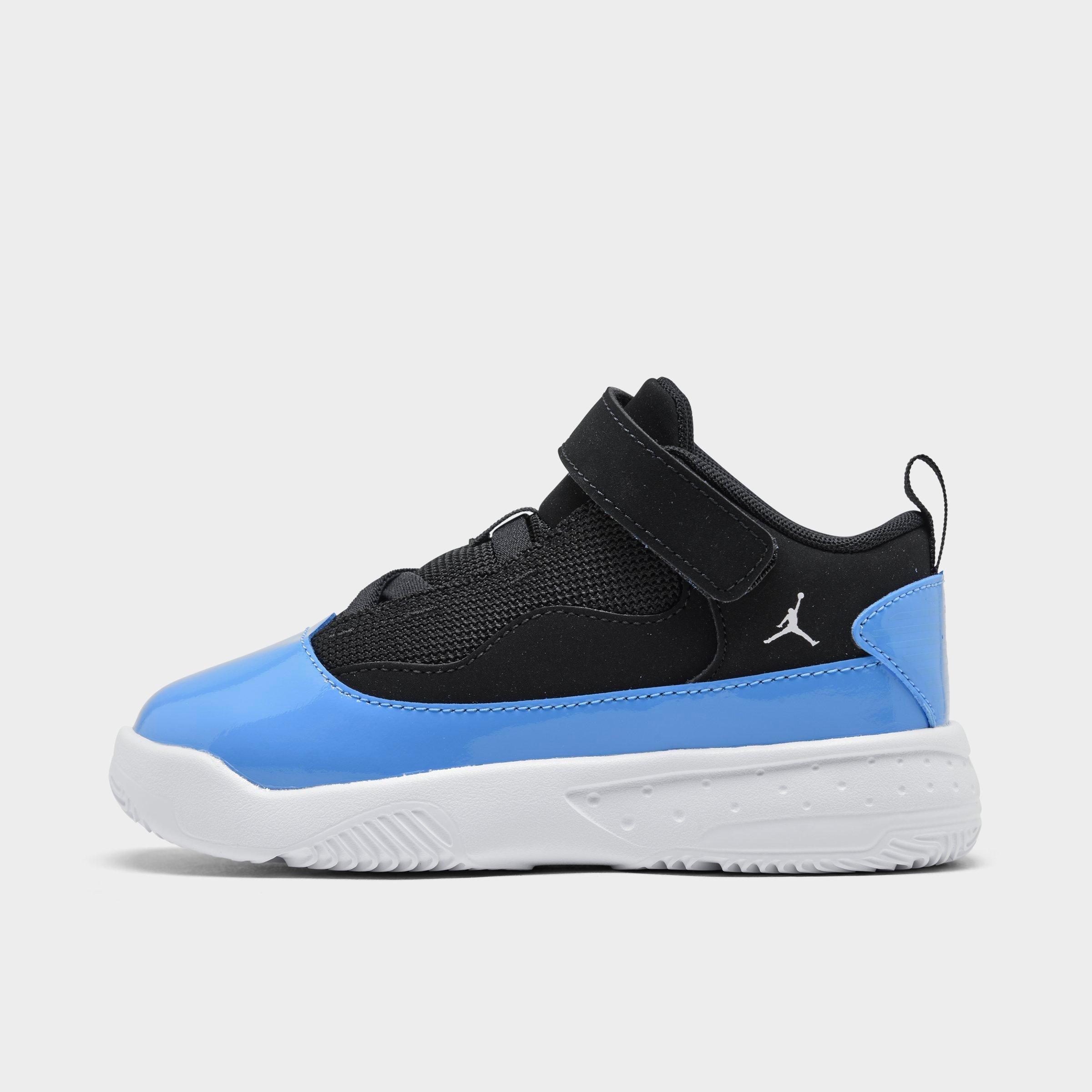 jordan max aura 2 black white university blue