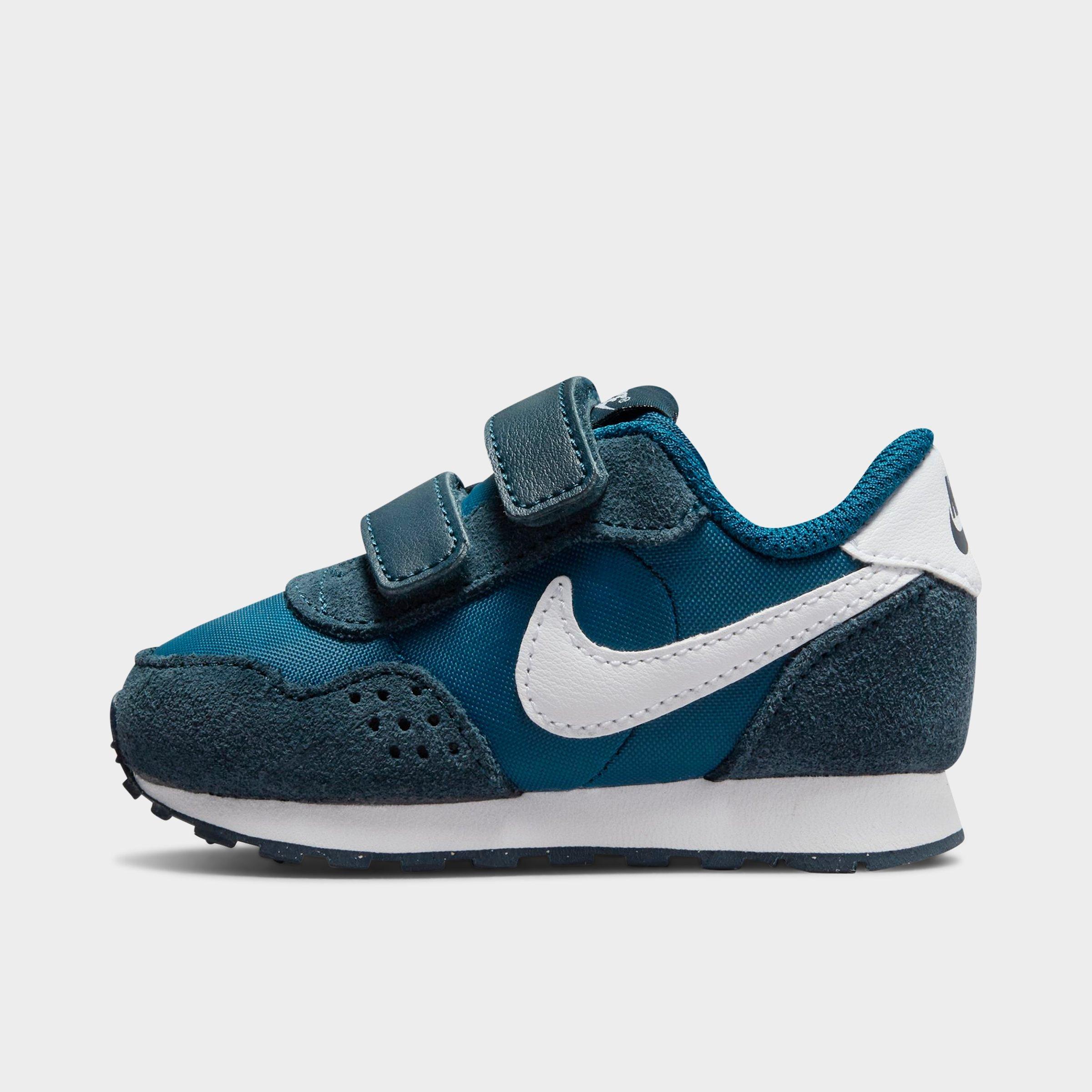 Nike Babies'  Boys' Toddler Md Valiant Hook-and-loop Casual Shoes Size 6.0 Suede In Marina/armory Navy/white