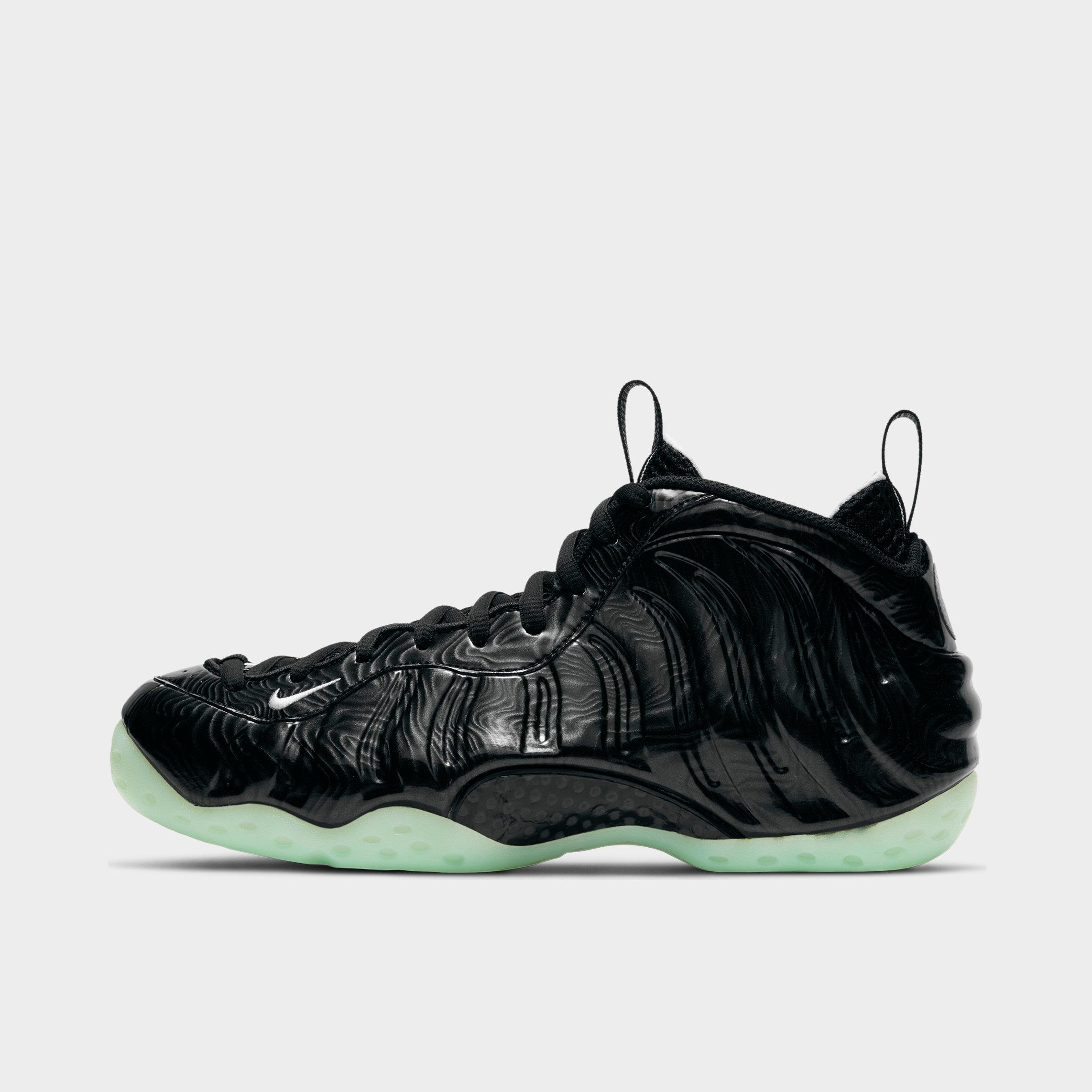 Nike Men's Penny Hardaway Air Foamposite One Basketball Shoes in BLACK/BARELY GREEN-B Size: 6.0