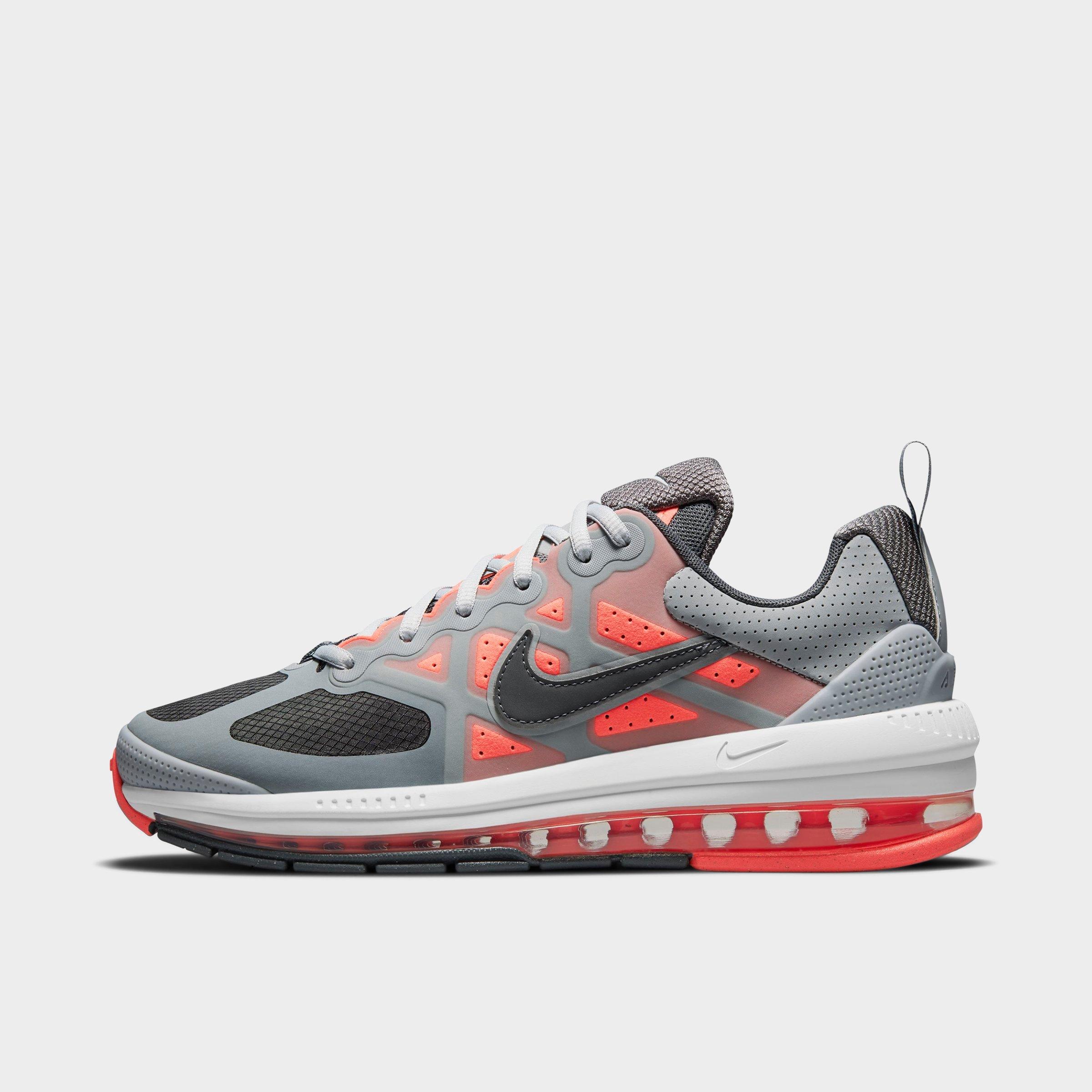 white new nike shoes