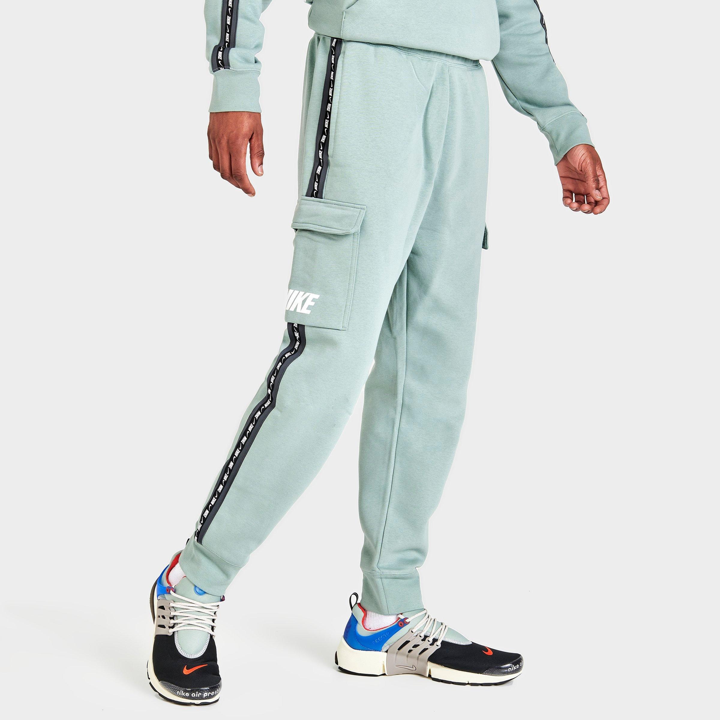 men's nike sportswear repeating fleece cargo pants