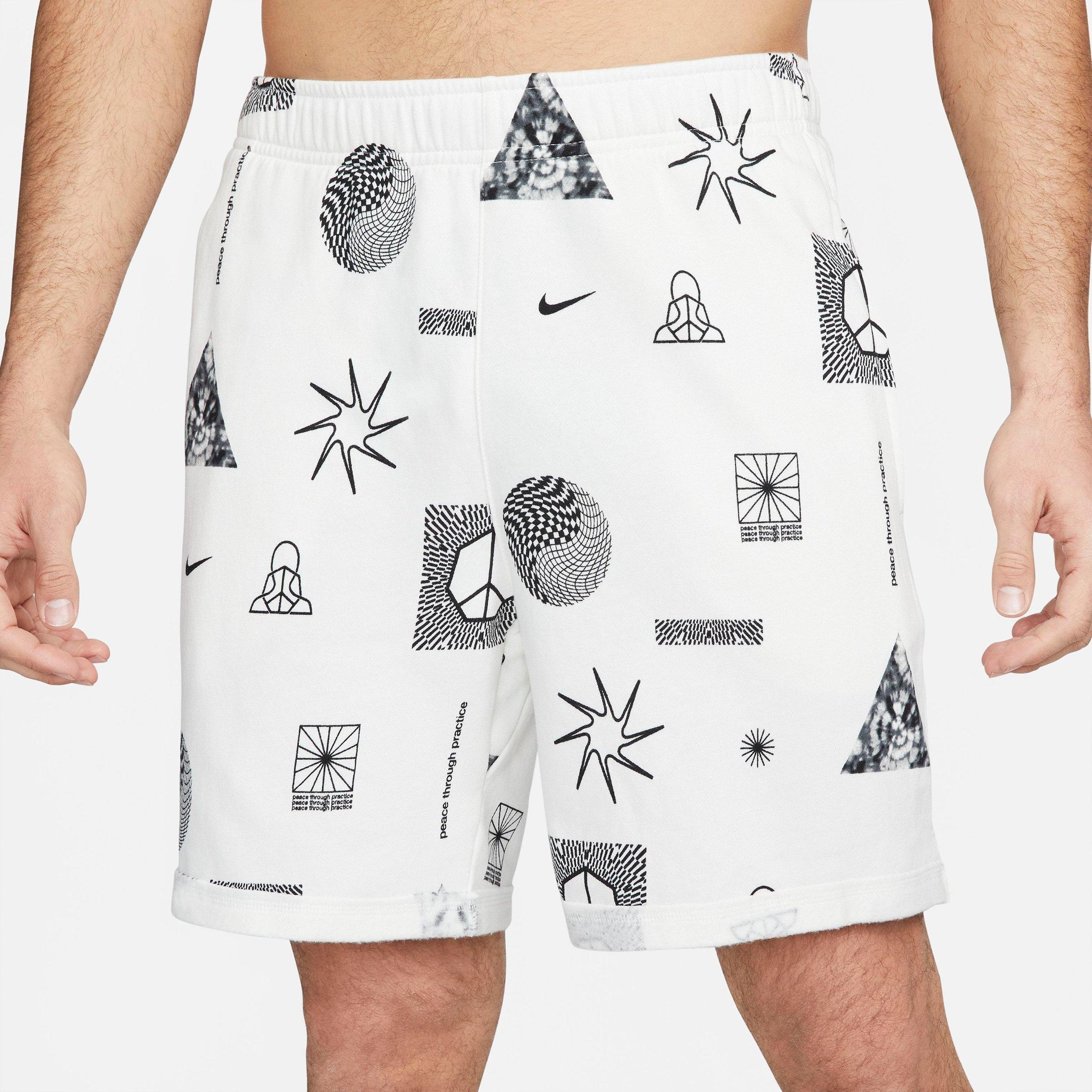 NIKE NIKE MEN'S YOGA THERMA-FIT GRAPHIC FLEECE SHORTS