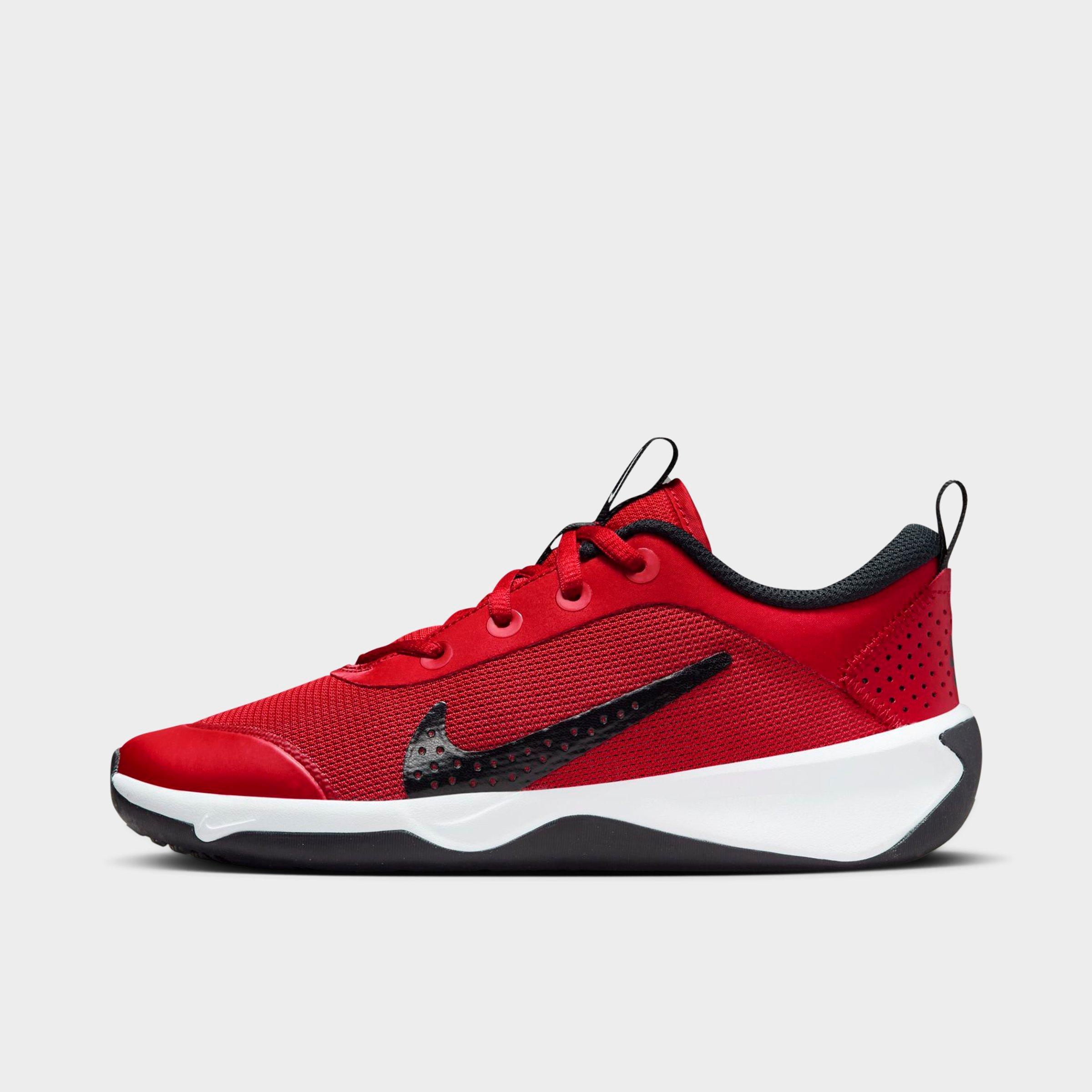 Nike Big Kids Omni Multi-Court Casual Shoes in University Red/Black/White Size: 3.5