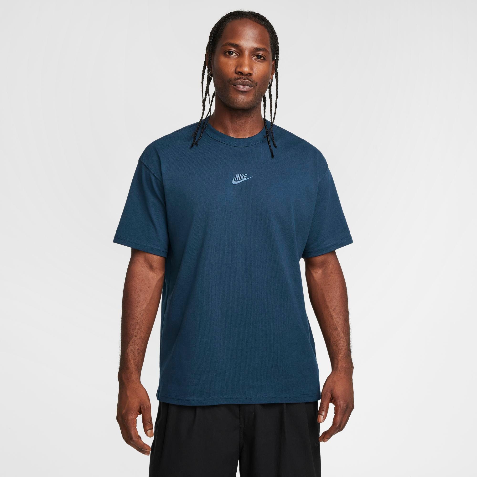 Nike Men's Sportswear Premium Essentials T-Shirt in Armory Navy Size: XS