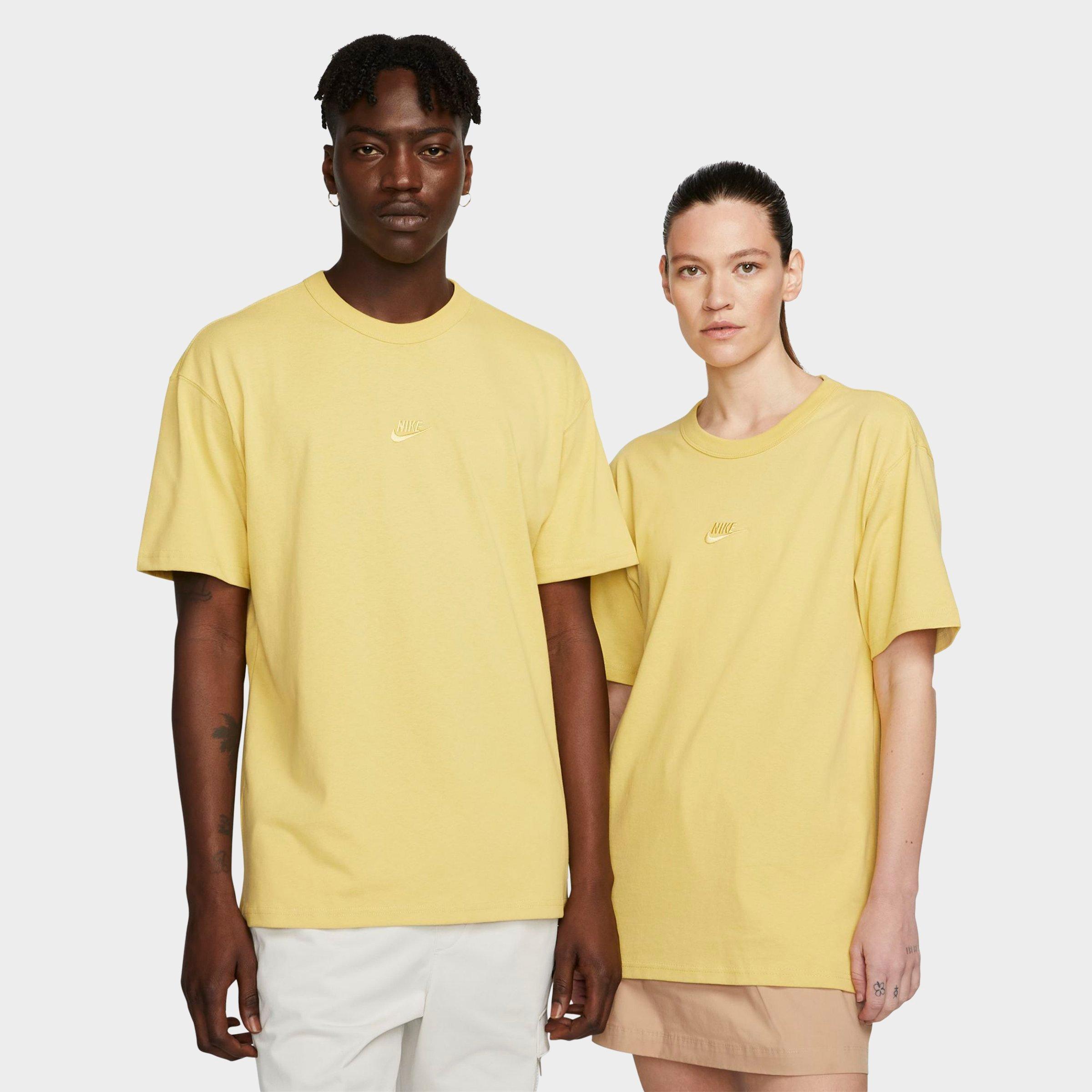 Nike Men's Sportswear Premium Essentials T-Shirt in Saturn Gold Size: XS