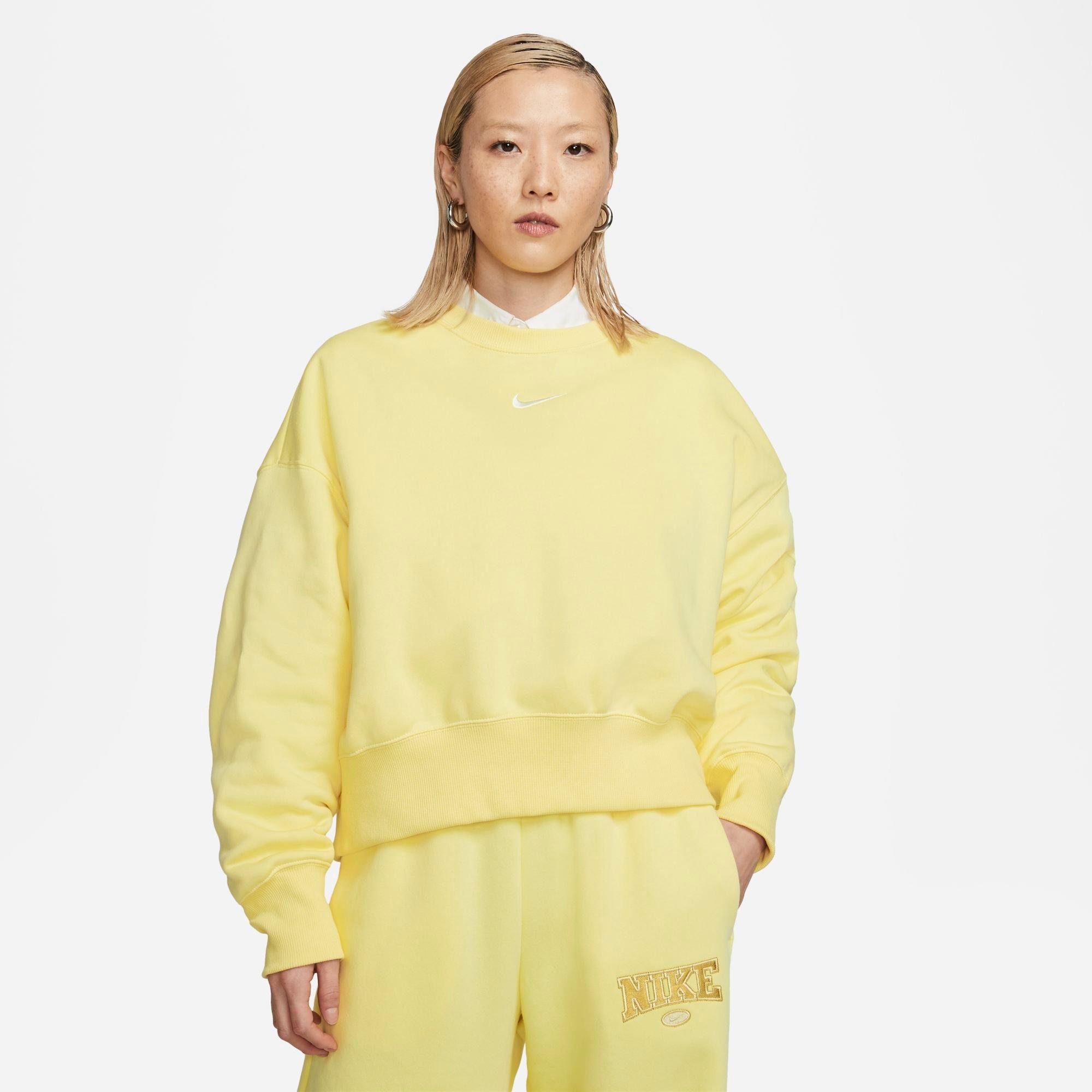 Nike Women's Sportswear Phoenix Fleece Oversized Crewneck Sweatshirt In Lemon Chiffon/sail