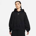Black/Sail