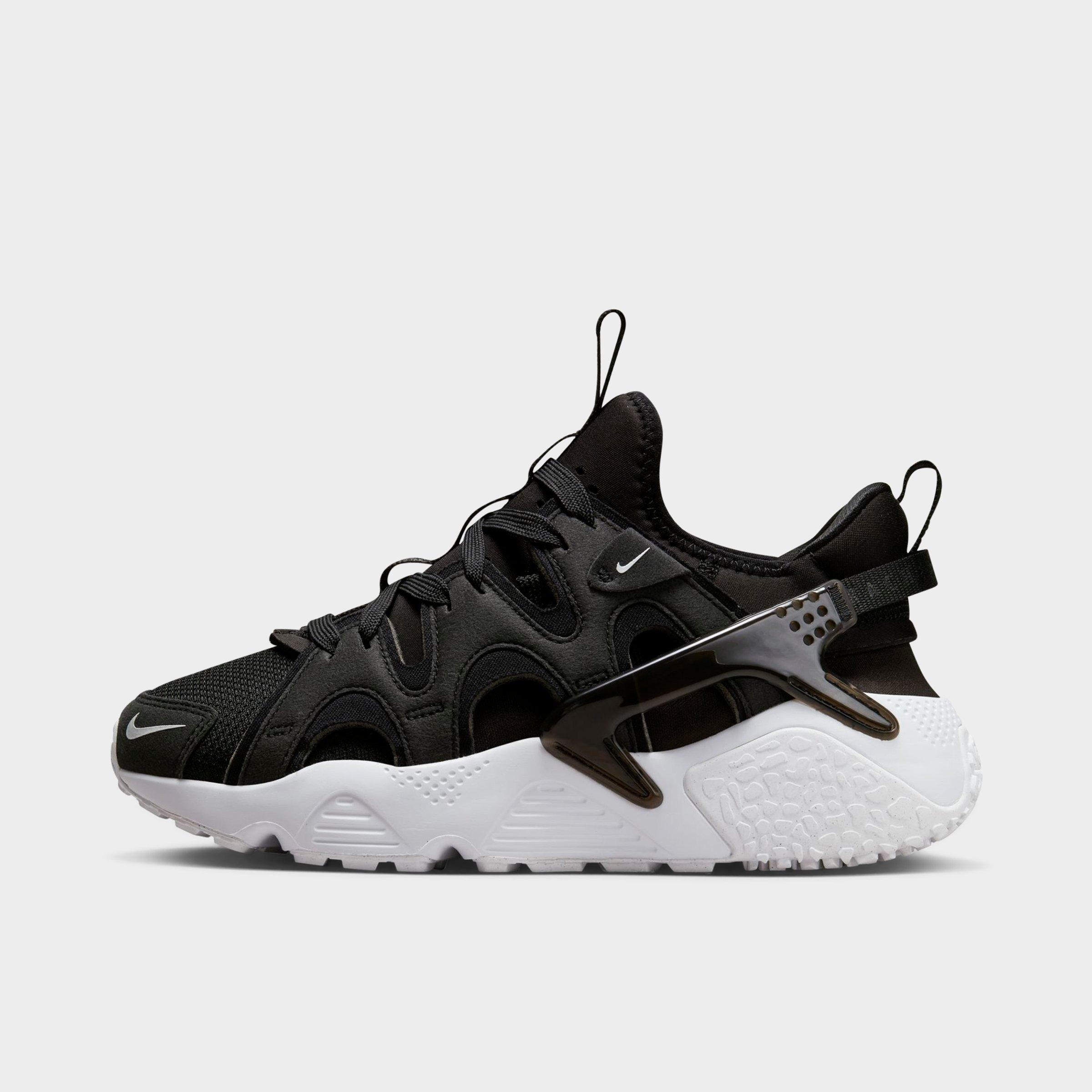 Nike Women's Air Huarache Craft Casual Shoes In Black/white