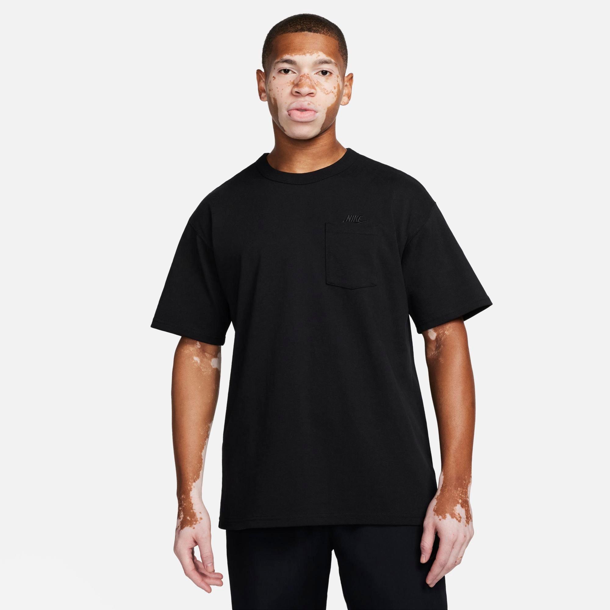 Shop Nike Men's Sportswear Premium Essentials Pocket T-shirt In Black