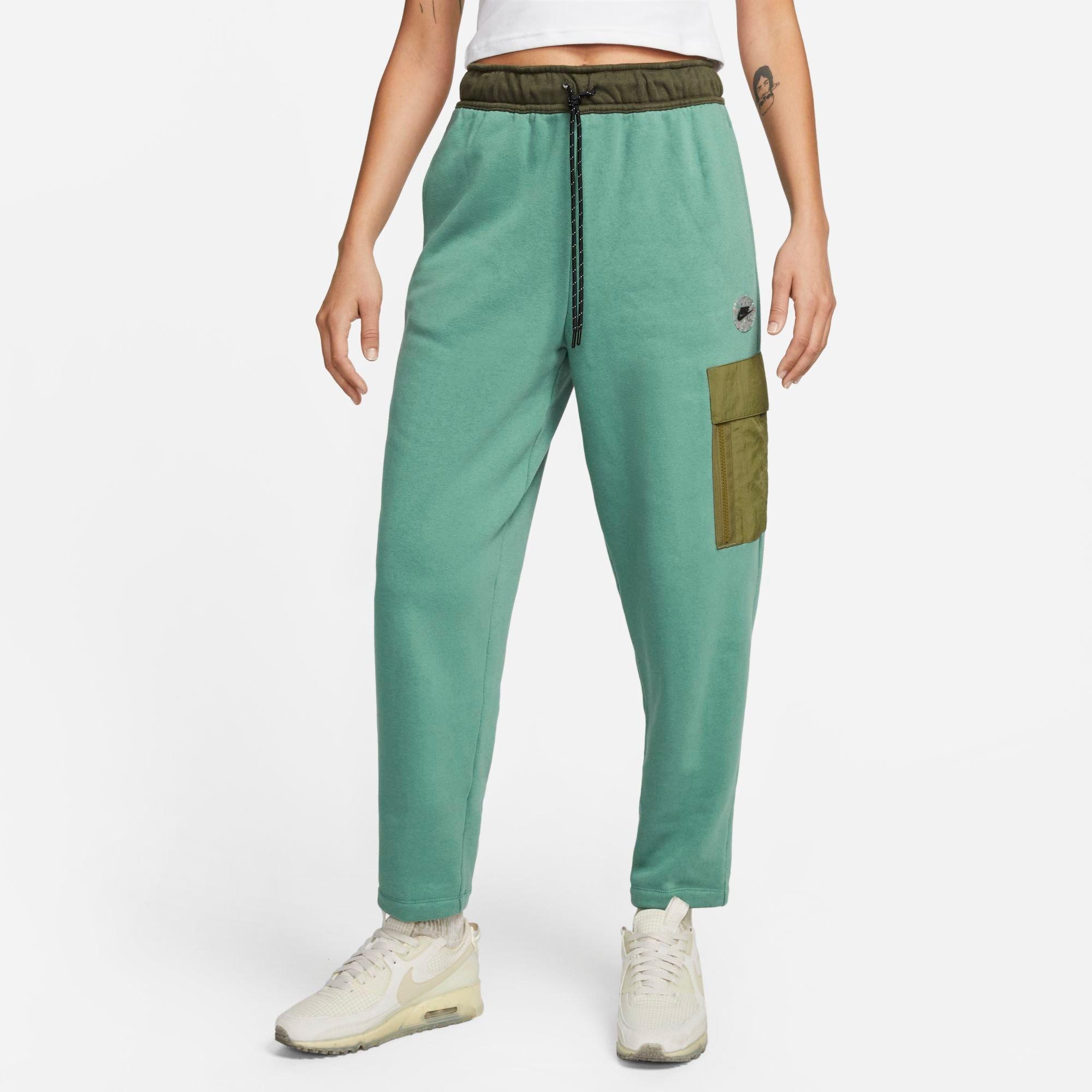 Nike Women's Sportswear Cargo Fleece Pants In Bicoastal/cargo Khaki/pilgrim