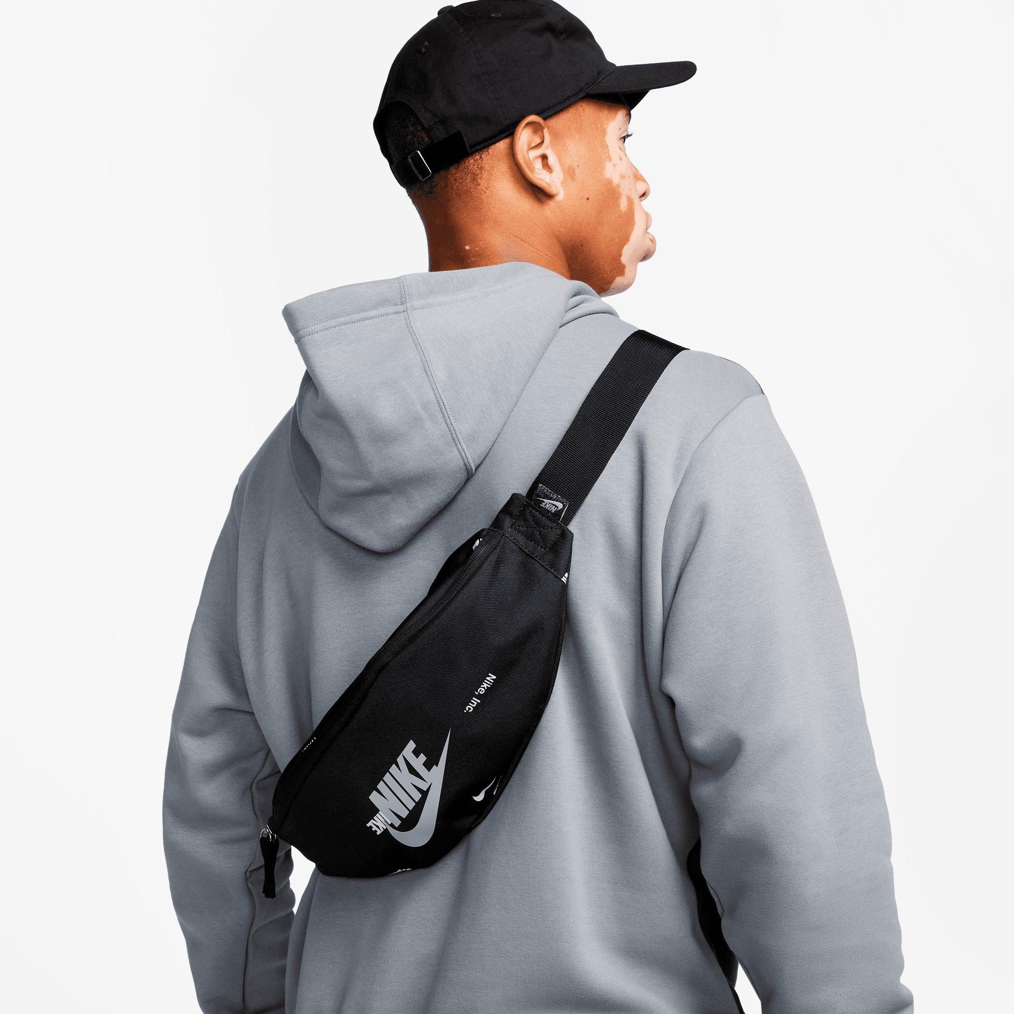 Nike heritage discount printed hip pack