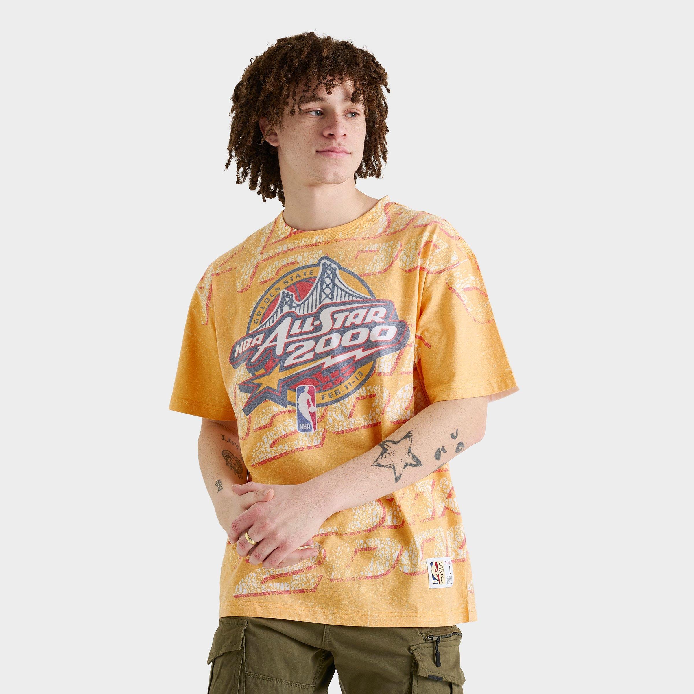 Mitchell & Ness Men's 2000 NBA All-Star Showstopper Graphic T-Shirt in Gold Size: Small