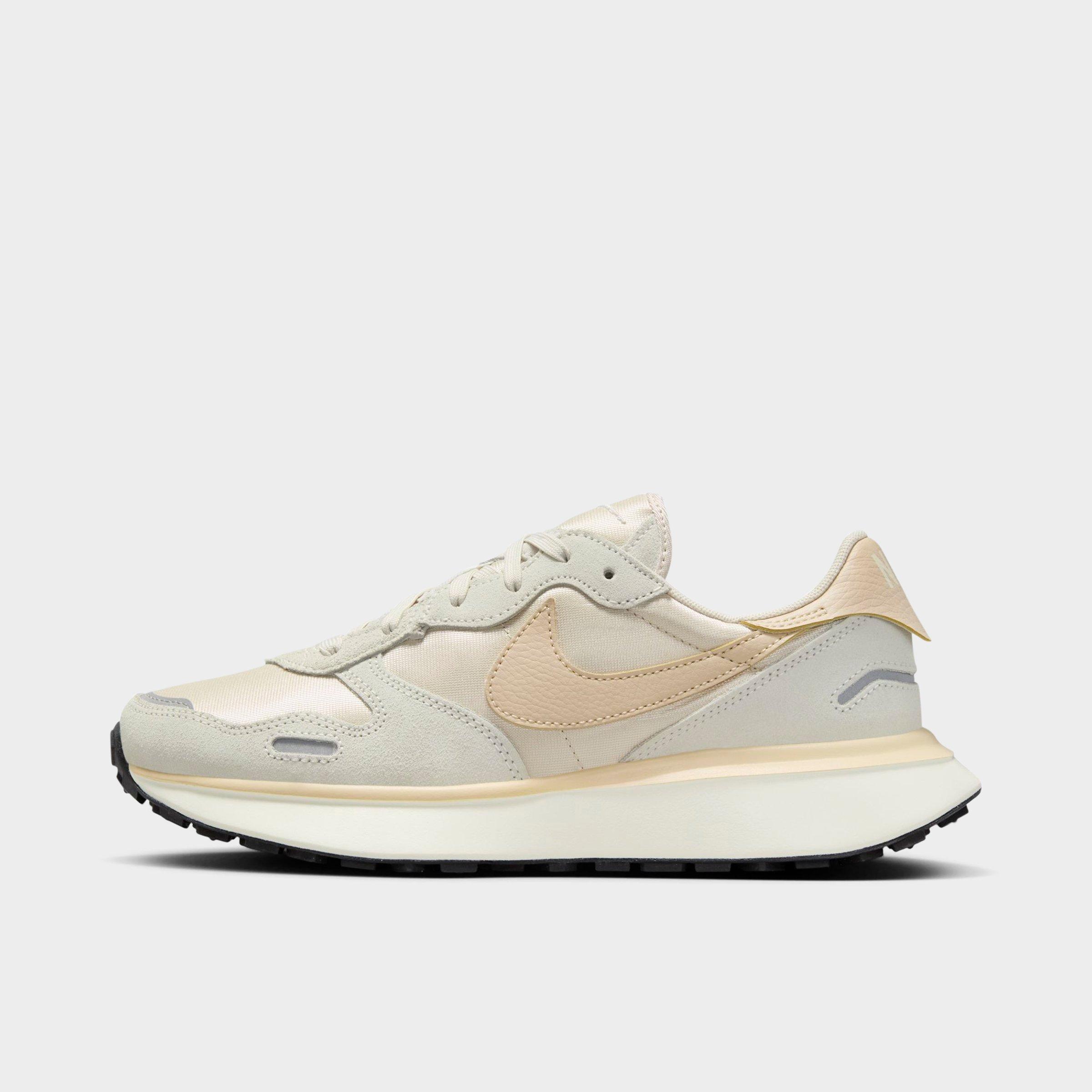 Nike Women's Phoenix Waffle Casual Shoes
