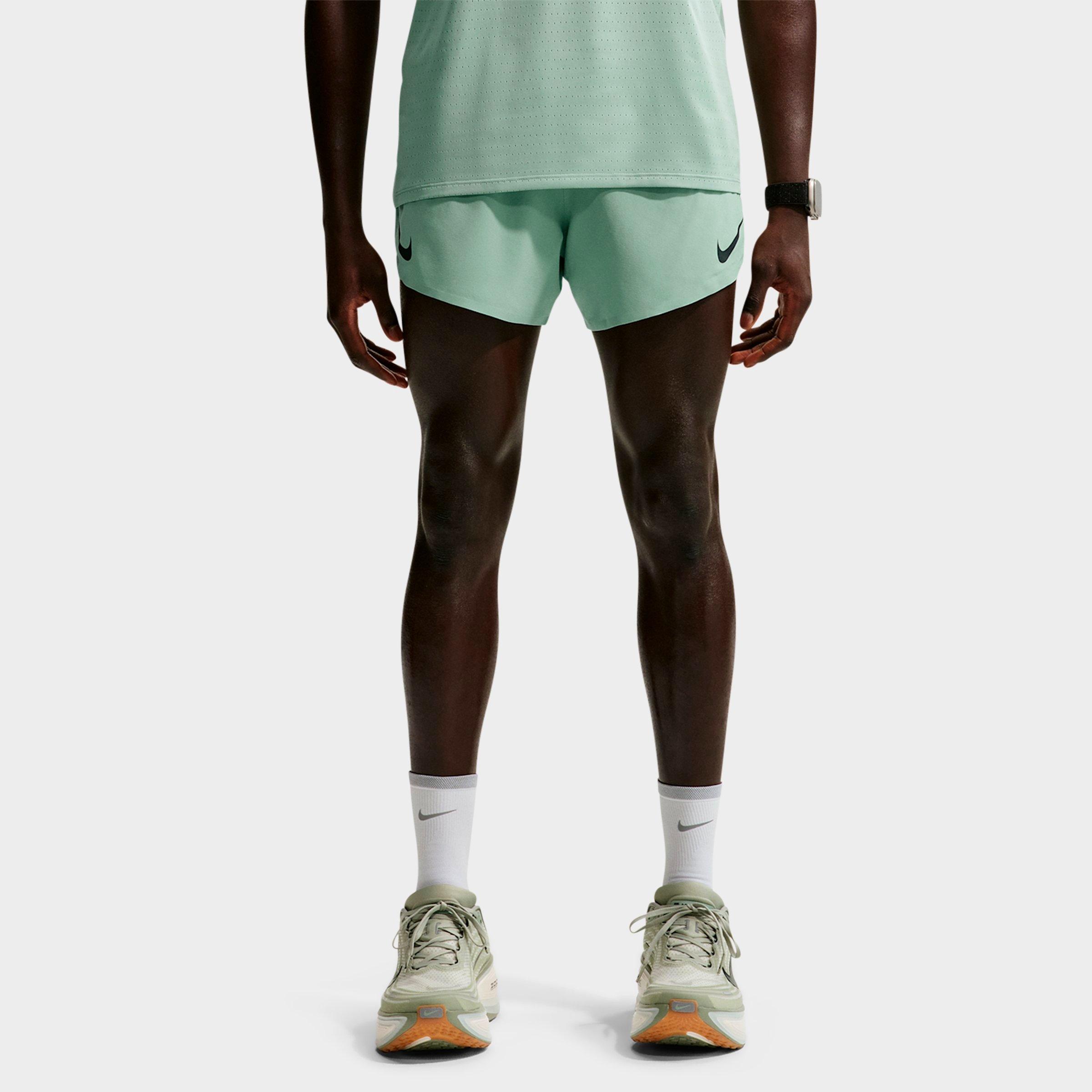 Nike Men's AeroSwift Dri-FIT ADV 4" Brief-Lined Running Shorts in Steam/Black Size: 2XL