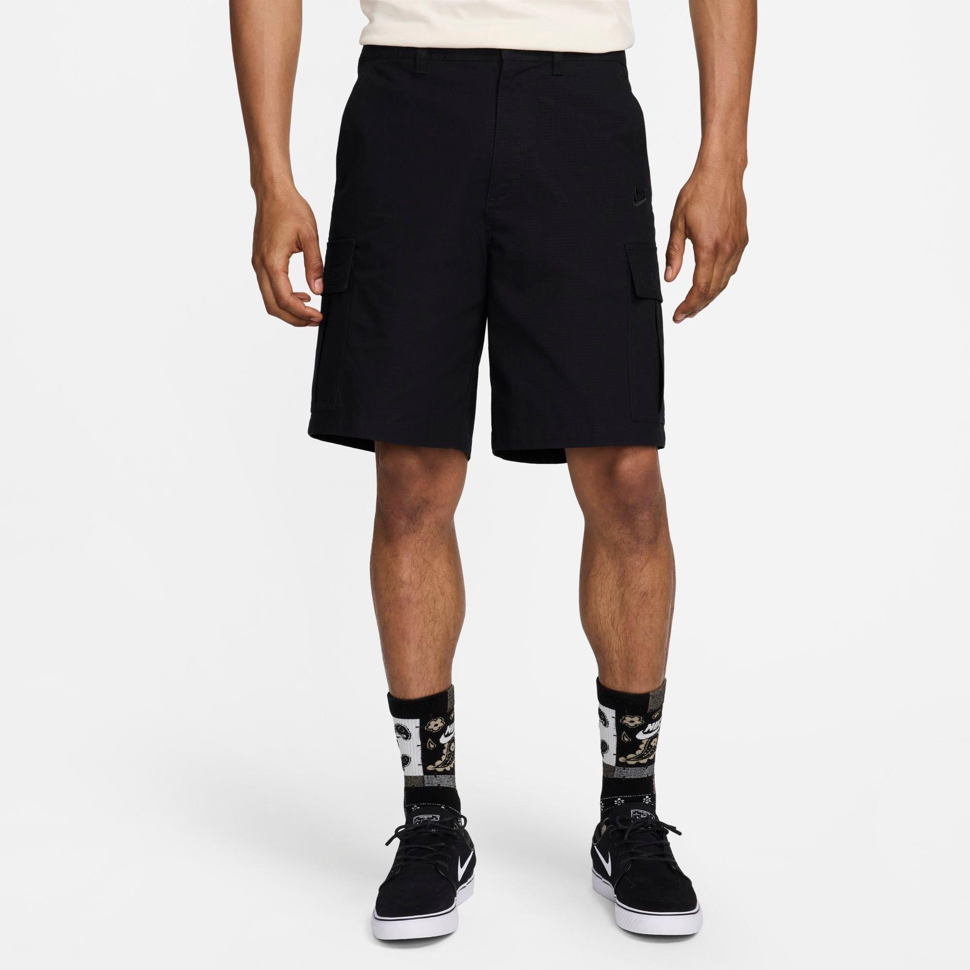 Nike Men's Club Woven Cargo Shorts in Black/Black Size 30 Cotton/Spandex