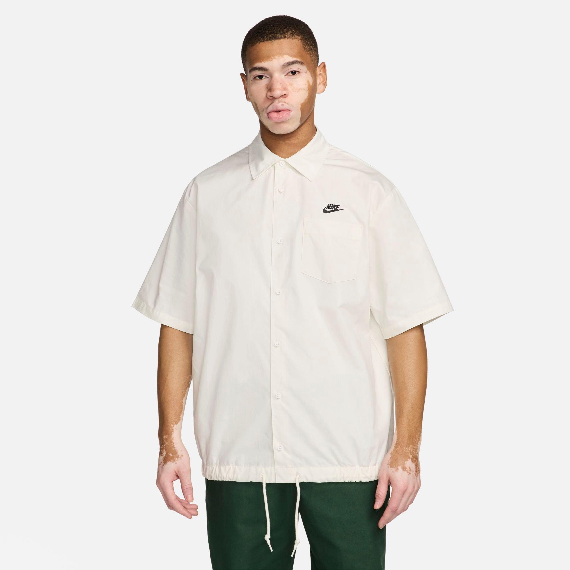 Nike Men's Club Oxford Button-Down Short-Sleeve Shirt in Sail/Black Size: XS