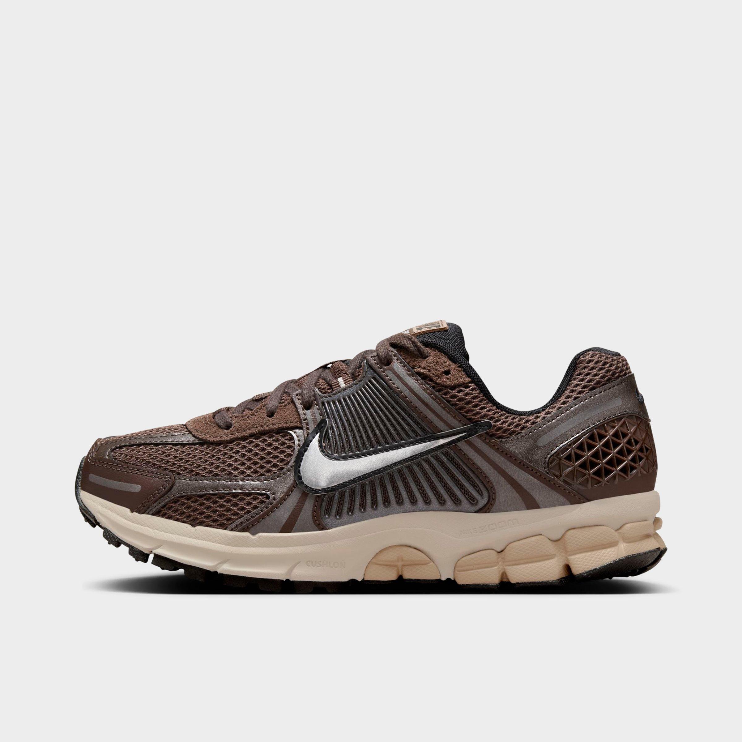 Nike Women's Zoom Vomero 5 Casual Shoes in Brown/Baroque Brown Size 7.5 Leather/Plastic