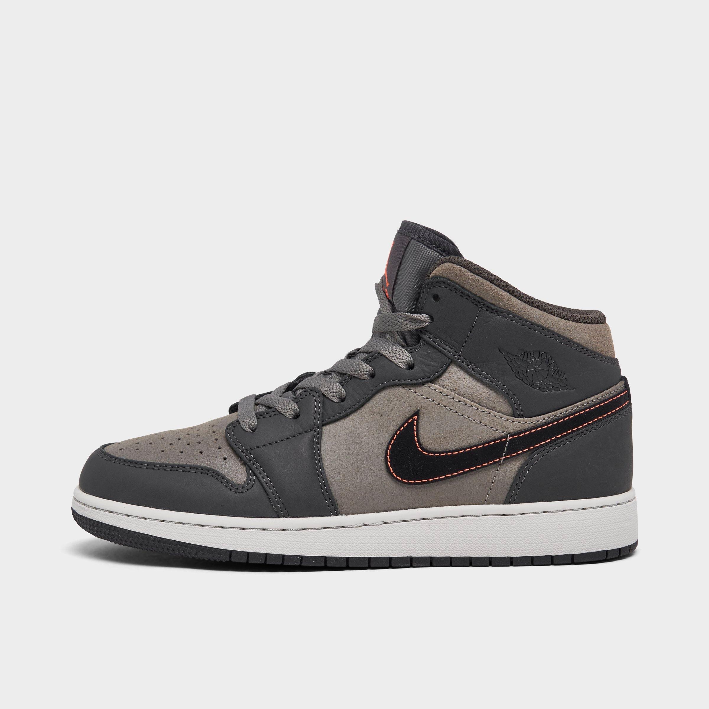 Jordan Big Kids Air Retro 1 Mid SE Casual Shoes in Night Stadium/Black/Flat Pewter Size: 3.5
