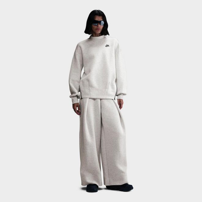 Women's Nike Sportswear Tech Fleece Oversized Crewneck Sweatshirt
